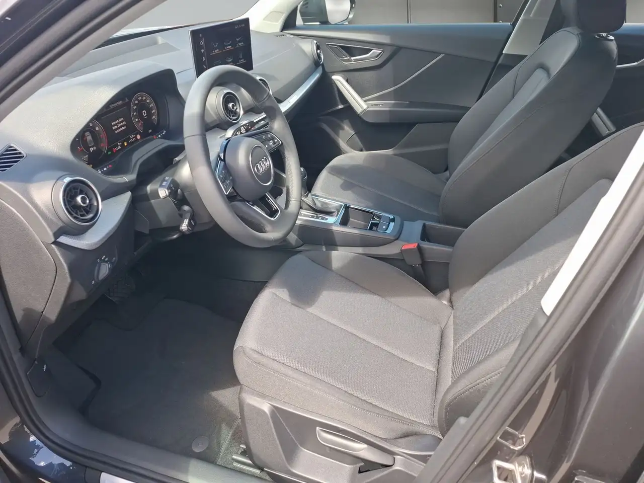 Audi Q2 35 TFSI S-Tronic advanced *LED*Klima*SHZ* Klima 10