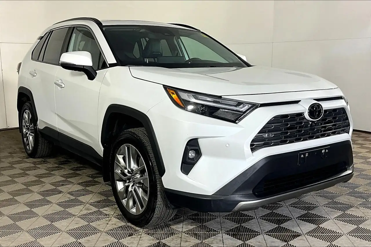 Toyota RAV 4 снимка Toyota RAV 4
