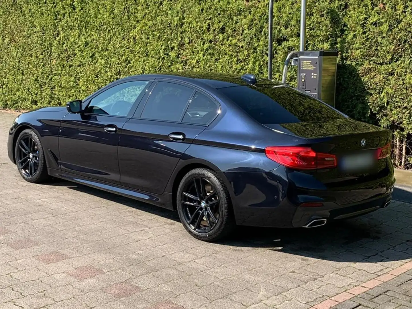 BMW 530 5er Diesel 530d xDrive Aut. Sport Line Noir - 2