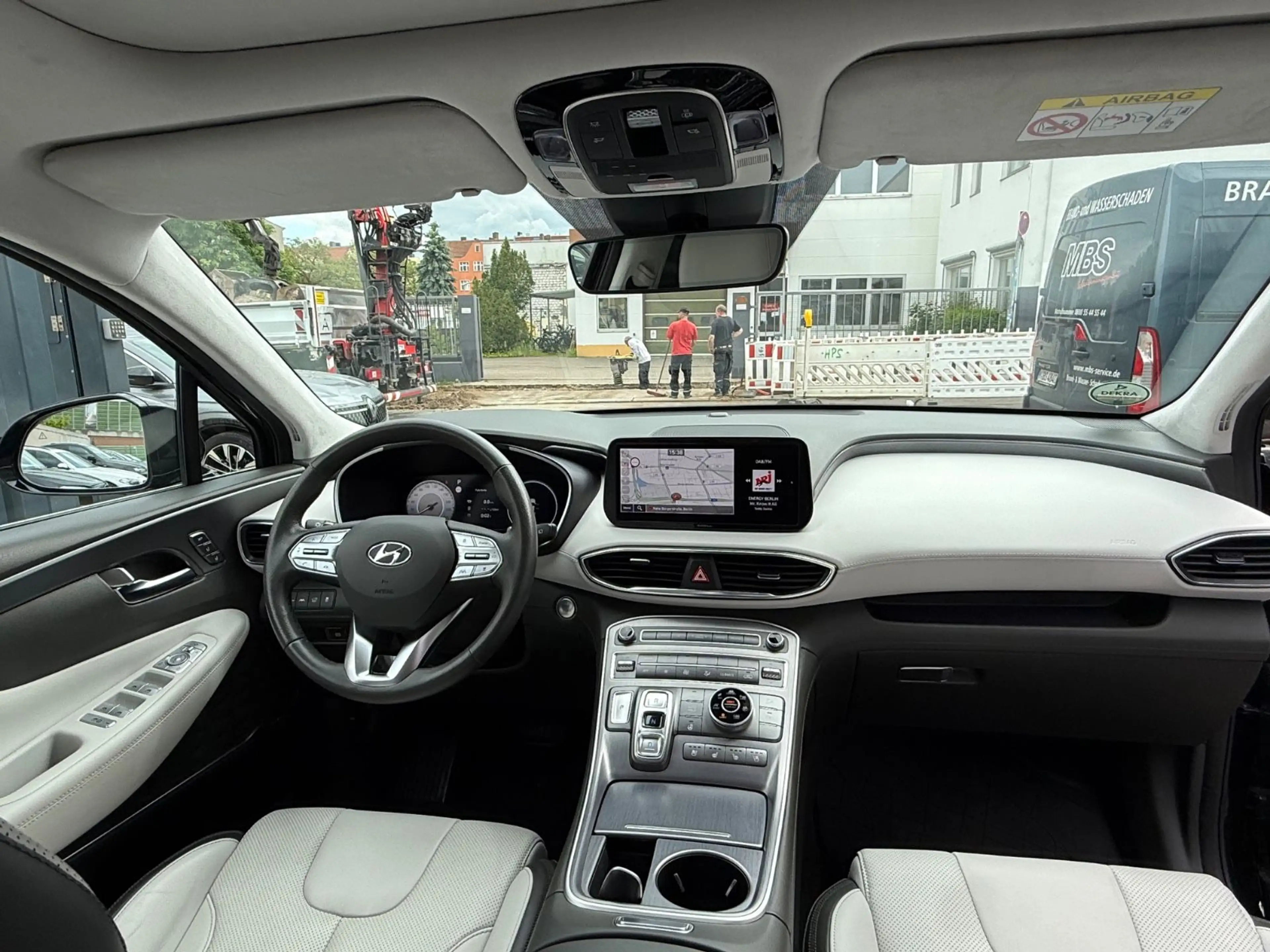 Hyundai SANTA FE 2,2 CRDi Signature 4WD 7-Sitzer Voll — photo 7