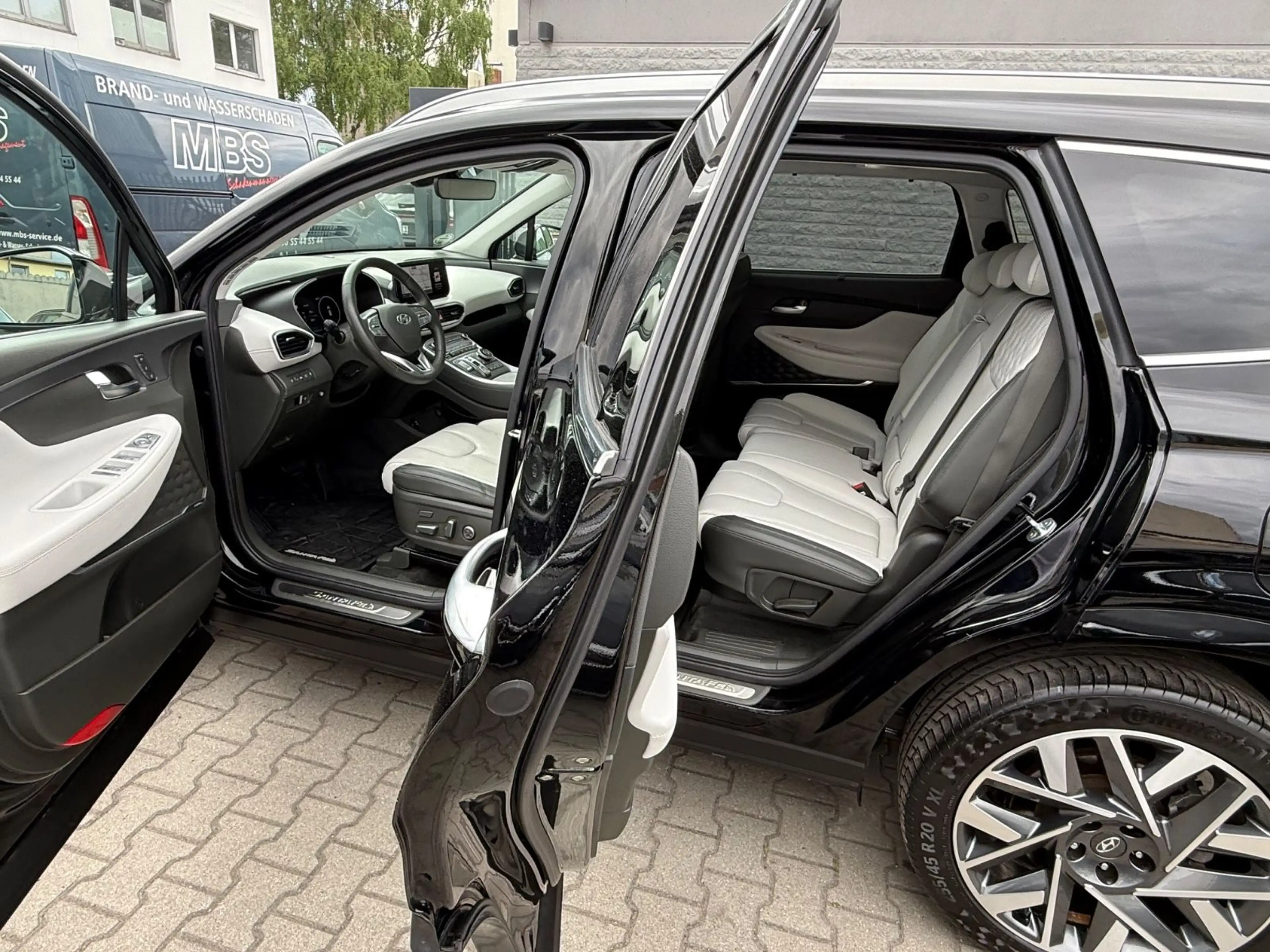 Hyundai SANTA FE 2,2 CRDi Signature 4WD 7-Sitzer Voll — photo 12