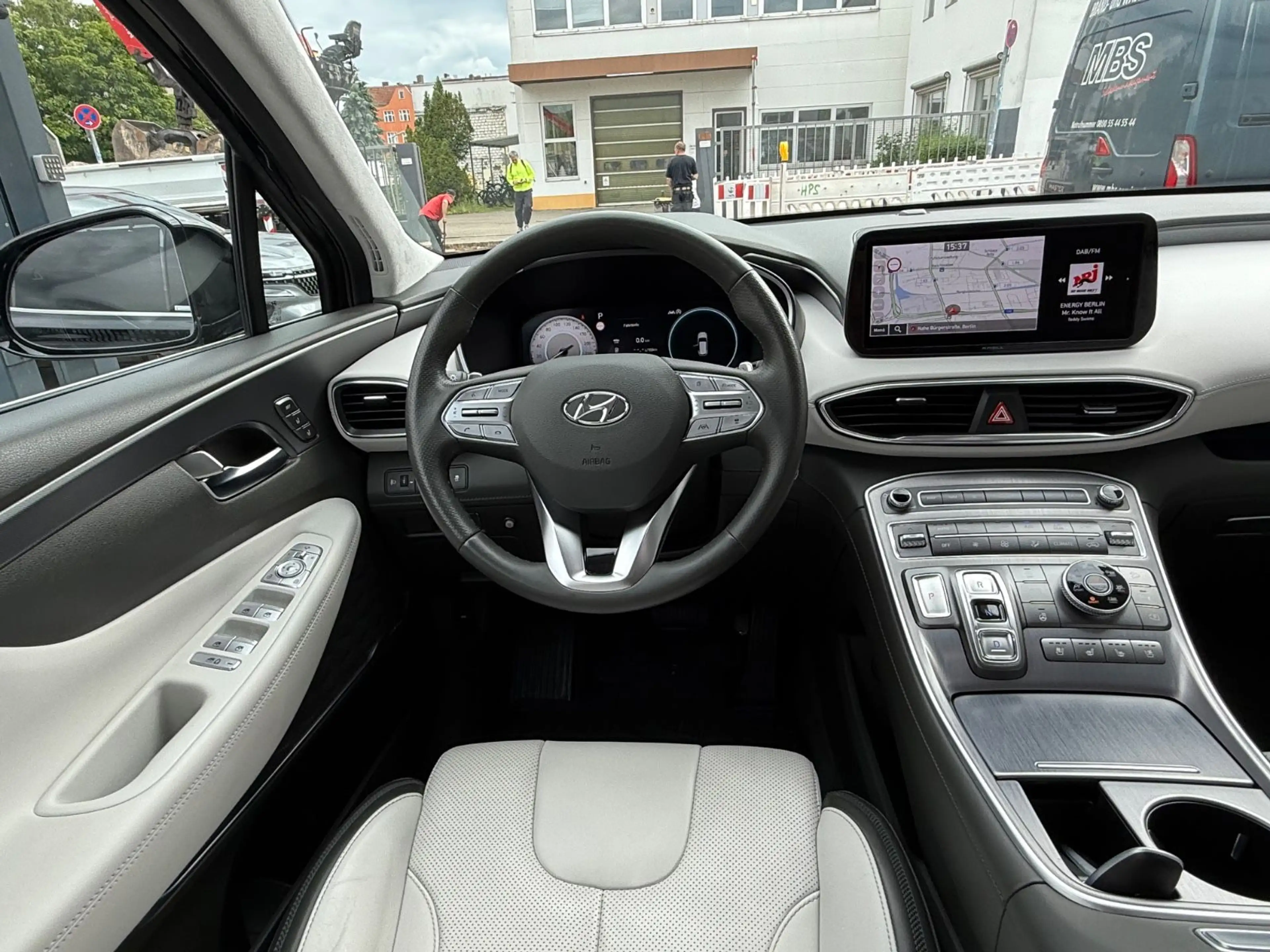 Hyundai SANTA FE 2,2 CRDi Signature 4WD 7-Sitzer Voll — photo 11