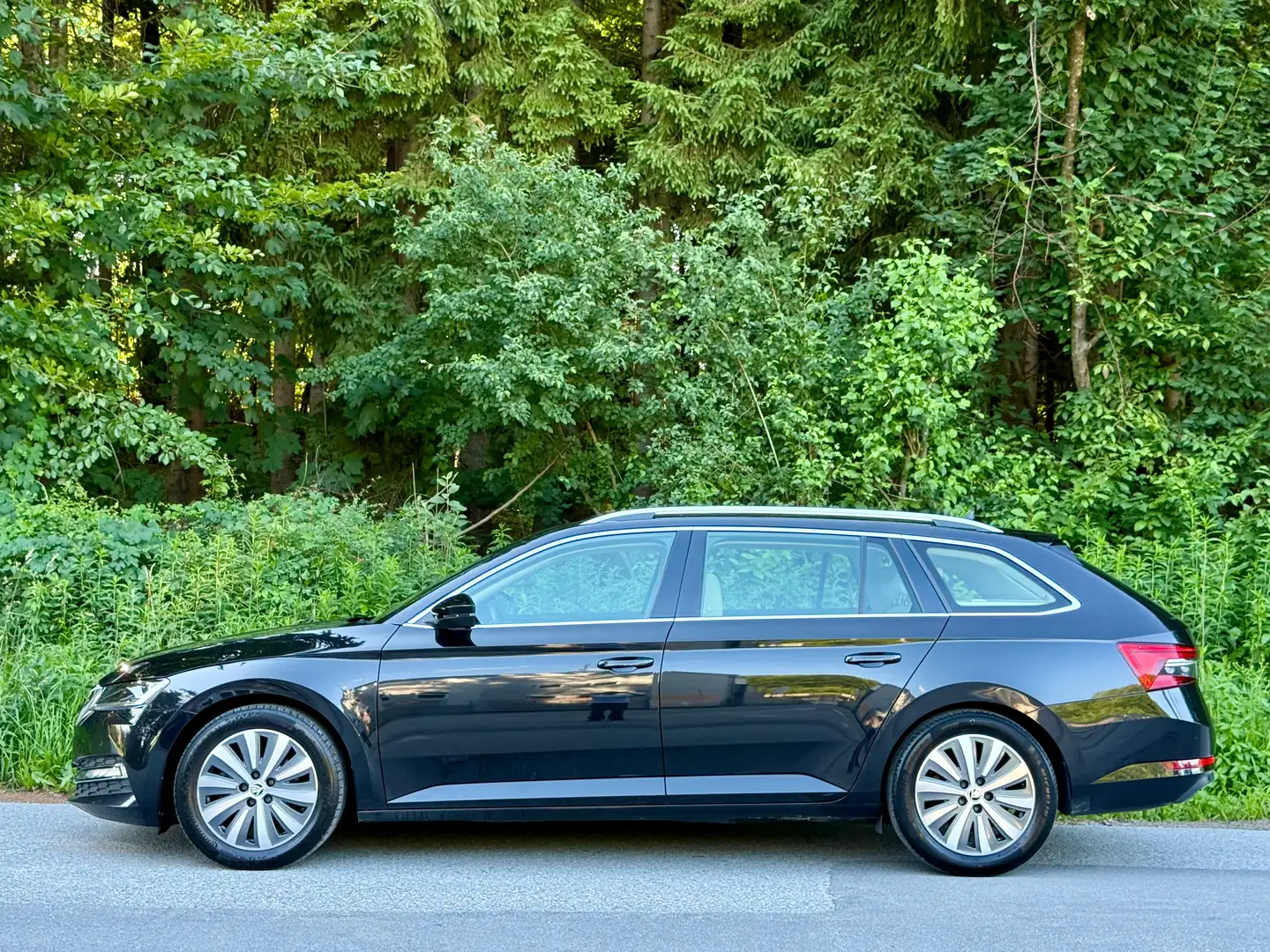 Skoda Superb Style DSG *1BESITZ*VIRUALCOCKP*MEMORY*LED* Schwarz - 2