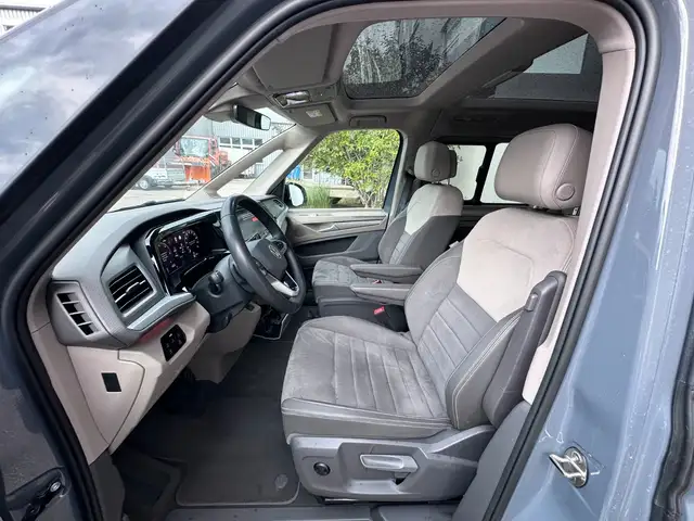 Volkswagen Multivan view 14