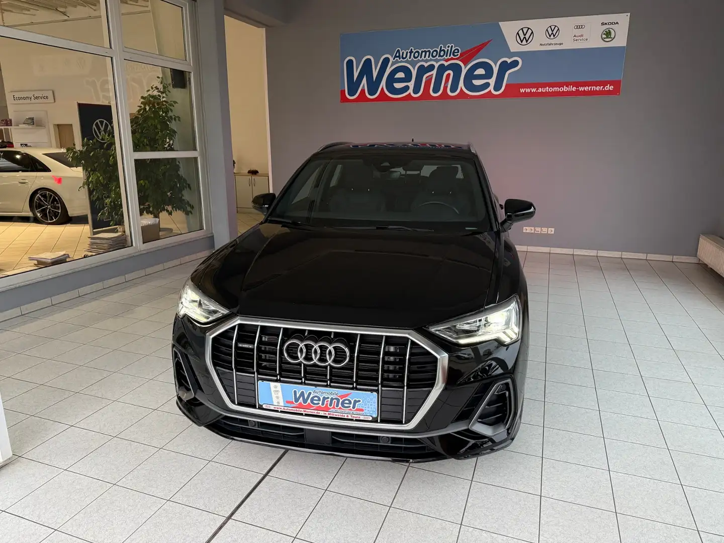 Audi Q3 40TDI S line quattro Navi LED Rückfahrkamera Schwarz - 2