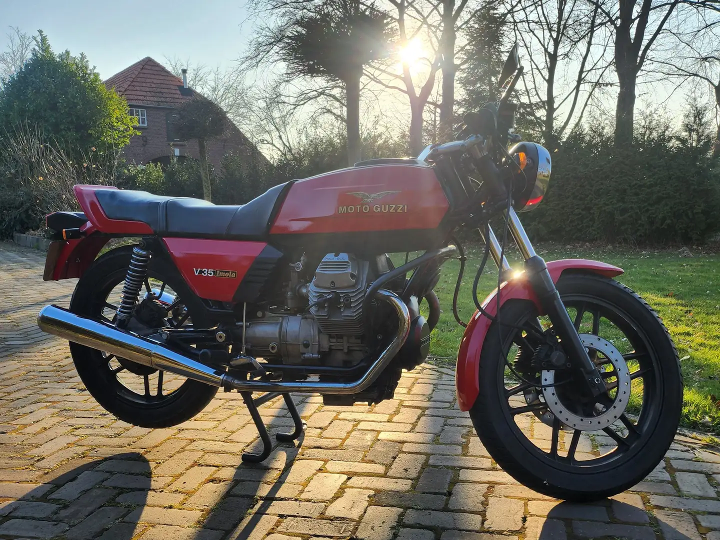 Moto Guzzi V 35 Imola Roşu - 1