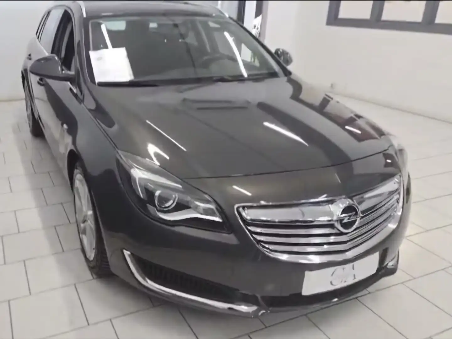 Opel Insignia Sports Tourer 2.0 cdti Cosmo Business 104gr 140cv - 1