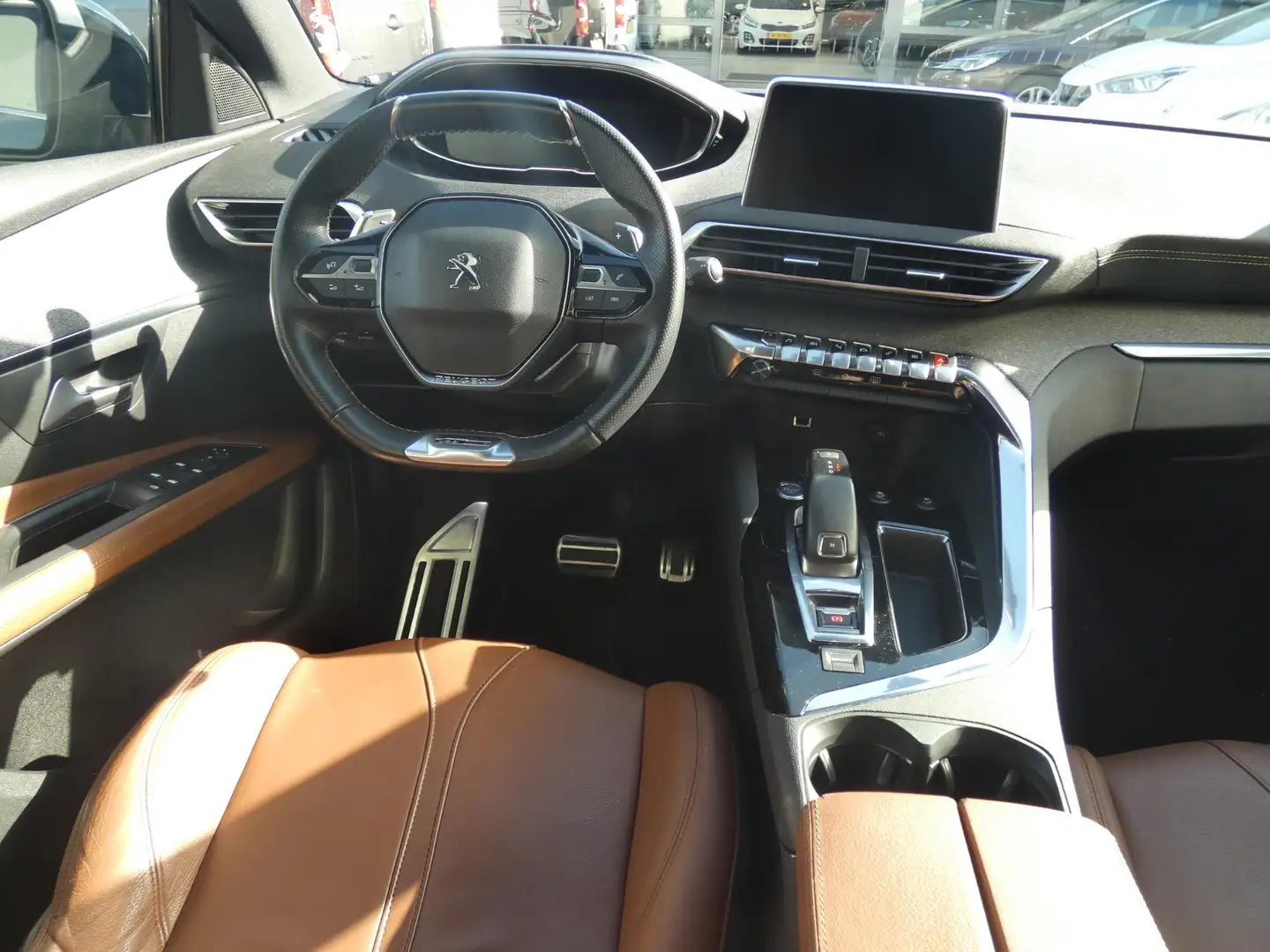 Peugeot 3008 1.6 e-THP GT Line | 1550 KG TREKGEWICHT | LEDEREN Gris - 2