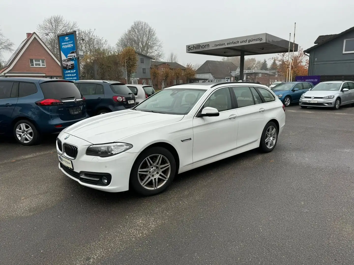 BMW 520 D Touring HU+SERVICE NEU/Head-Up/NAVI/LEDER Wit - 1