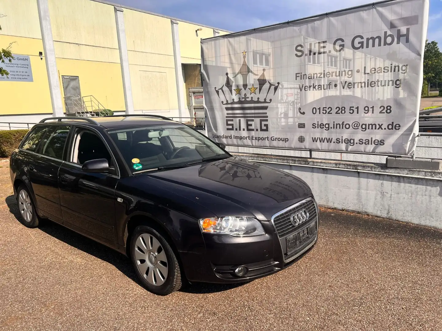 Audi A4 Avant 2.0 TDI Automatik Gris - 1
