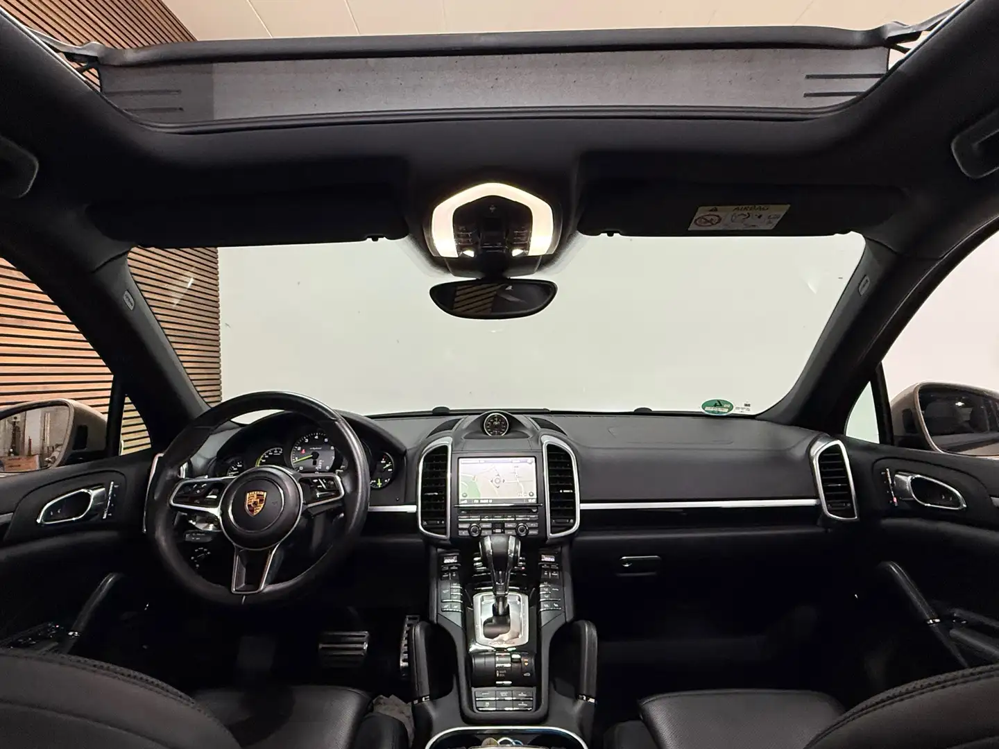 Porsche Cayenne 3.0 S E-Hybrid | Sportchrono | Matrix LED | Panora Gris - 2
