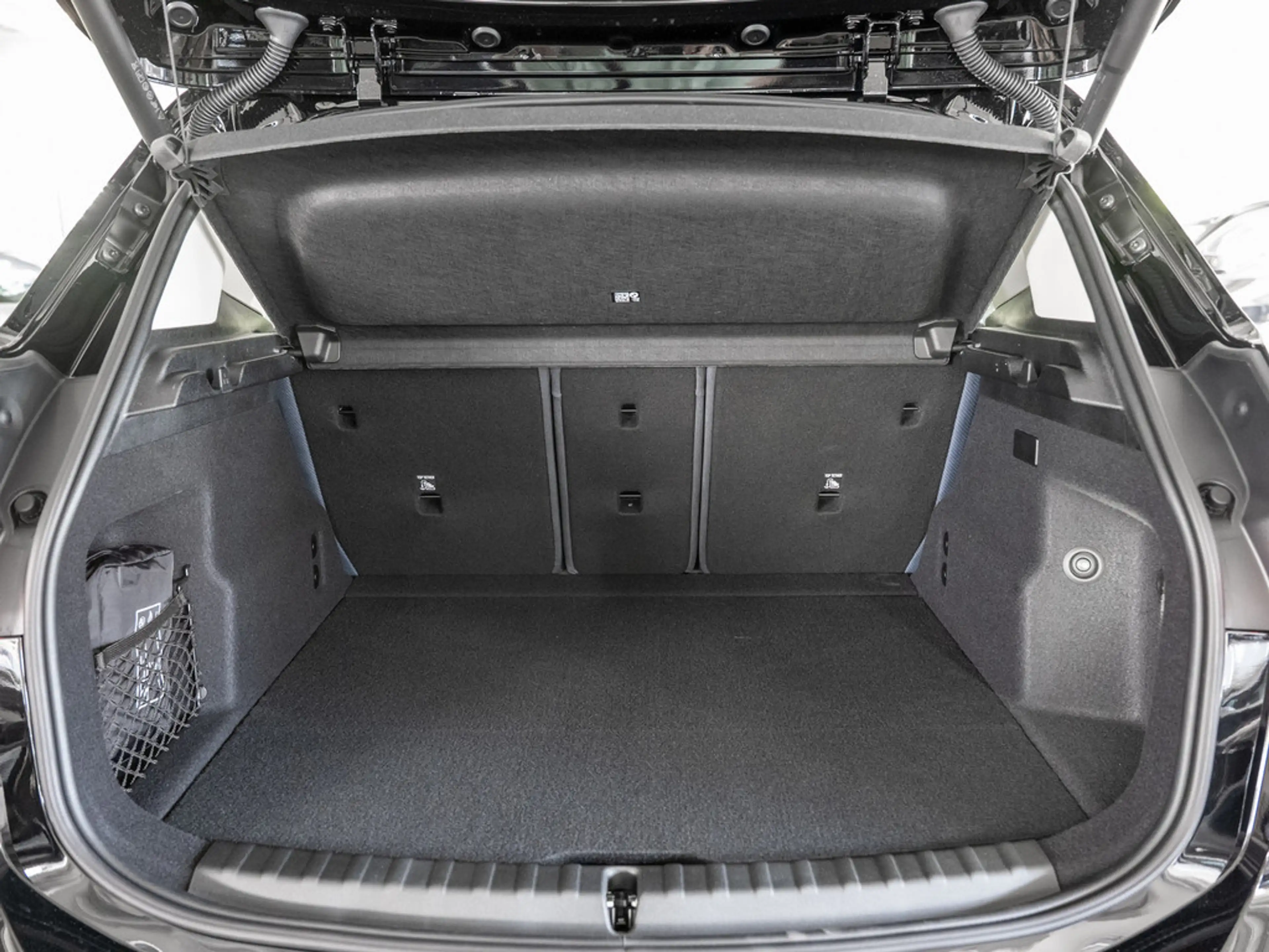 BMW 225 Active Tourer xDrive LED ACC AHK NAVI SHZ — photo 13