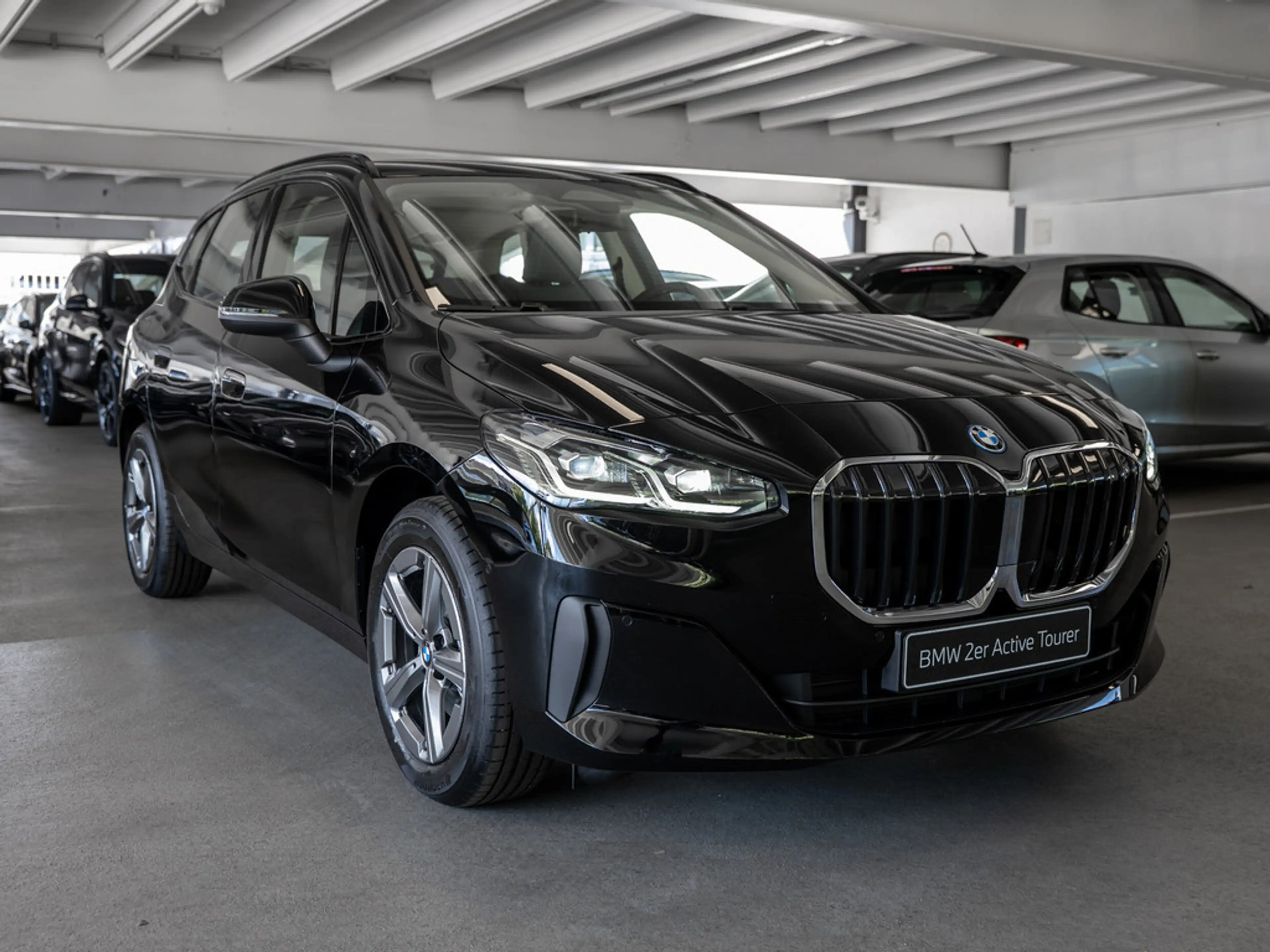 BMW 225 Active Tourer xDrive LED ACC AHK NAVI SHZ — photo 5