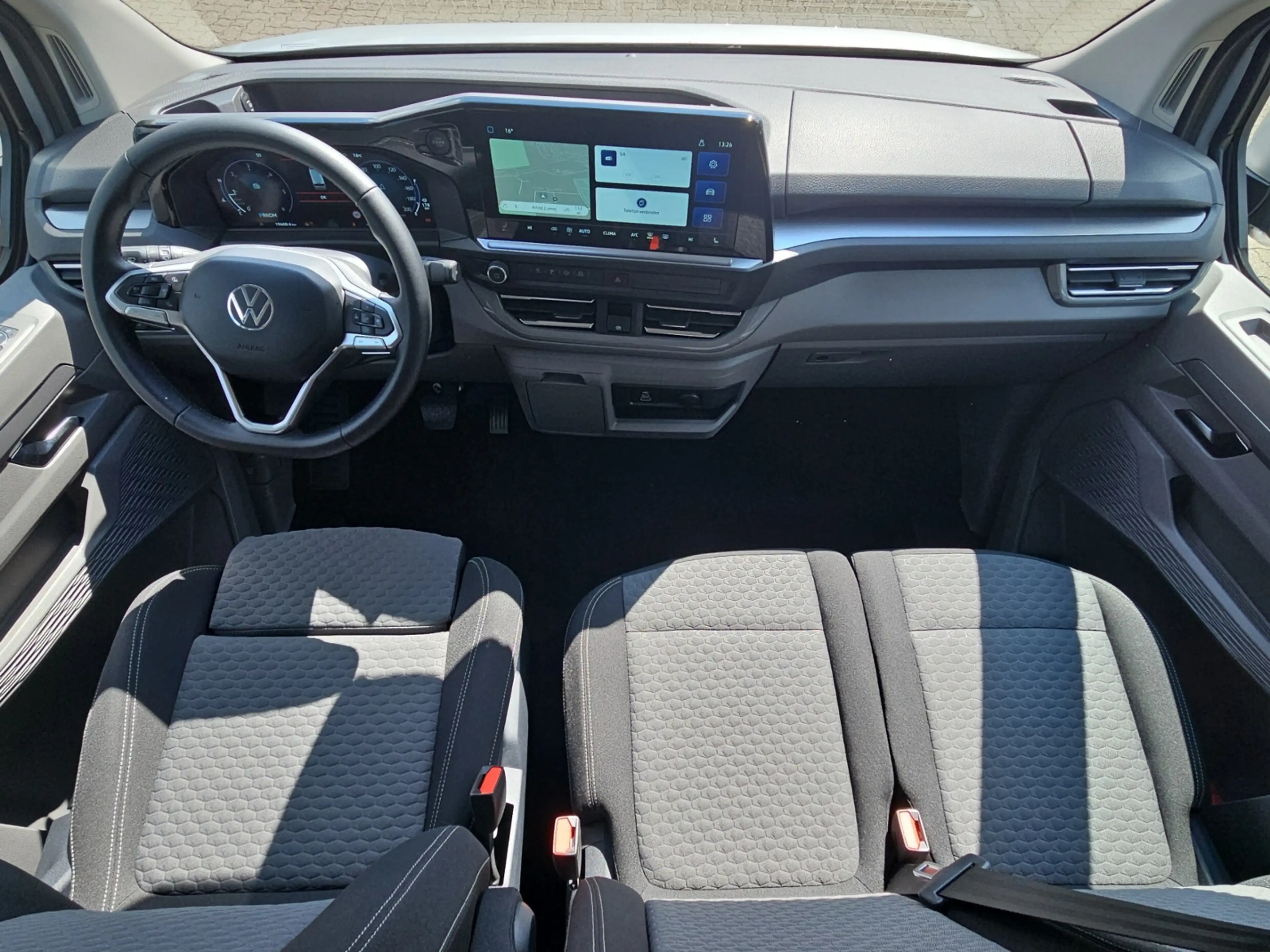 Volkswagen T7 Caravelle Style 2.0 TDI 9-Sitzer AHK Navi Rückfahrkamera Si — photo 12
