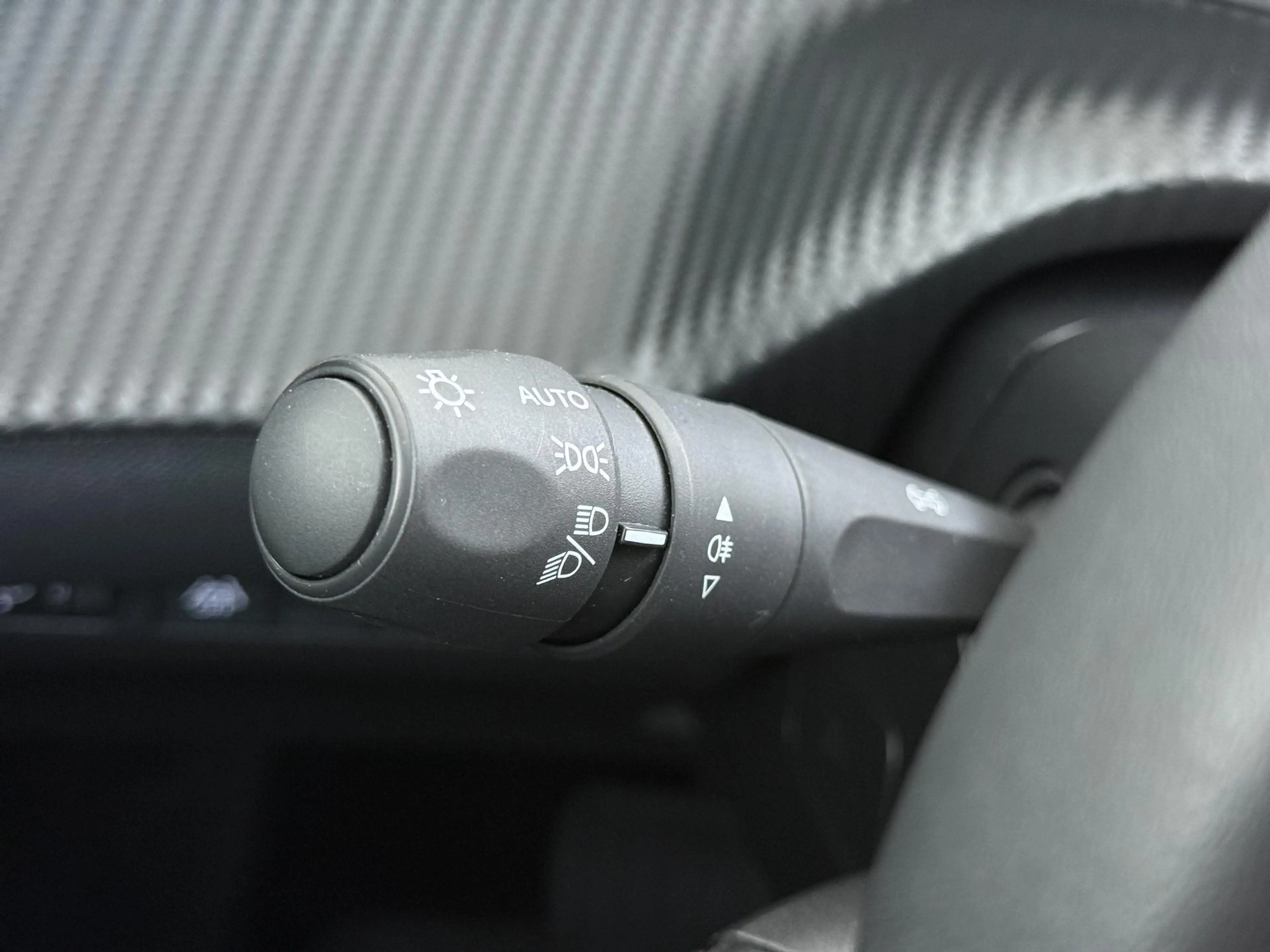 Peugeot e-2008 Active Pack 50kWh | 1ste eigenaar | ACCU 90% | Par — photo 12