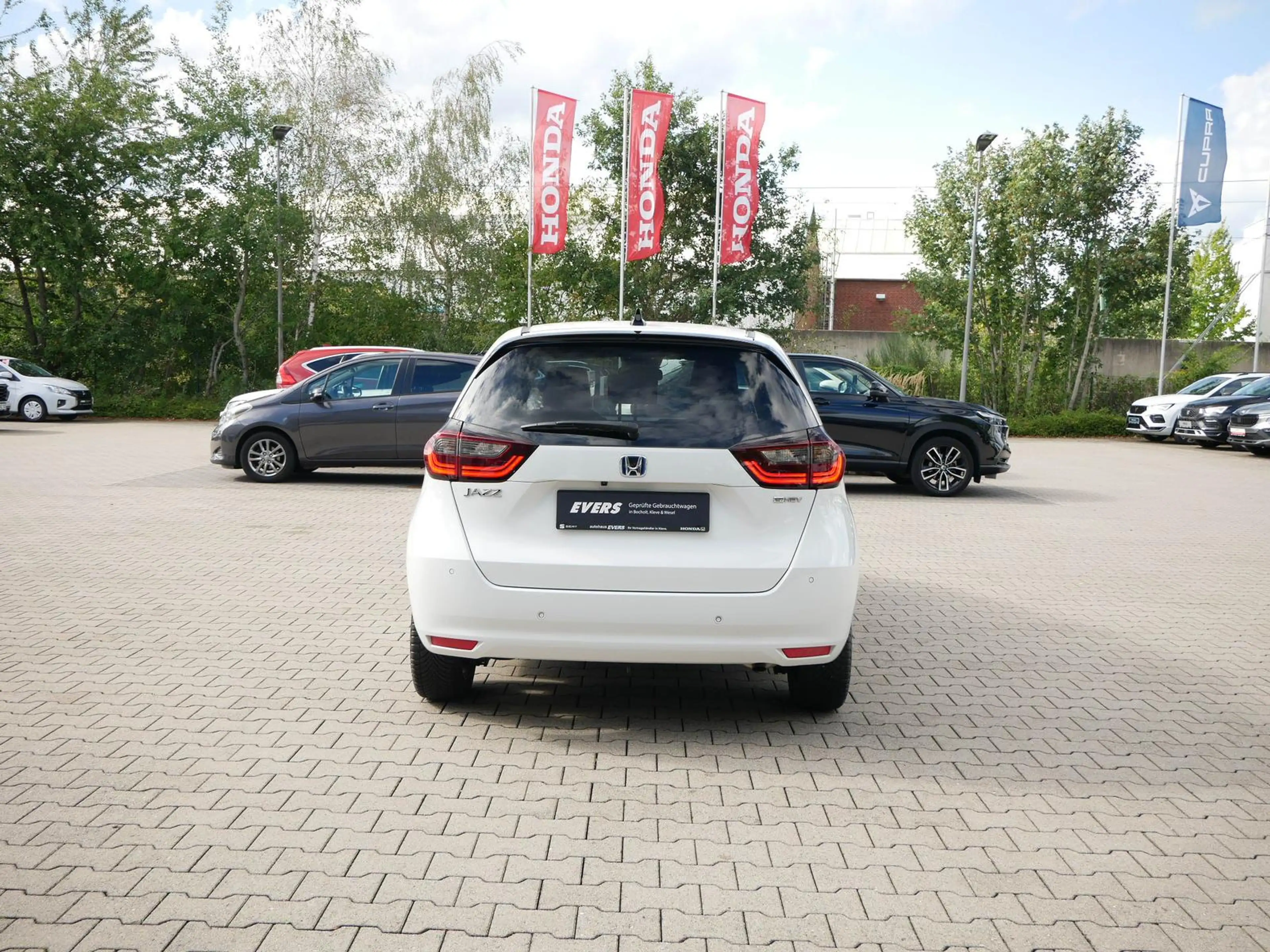 Honda Jazz Hybrid 1.5 Executive NAVI+SHZ+KAMERA+LHZ — photo 6
