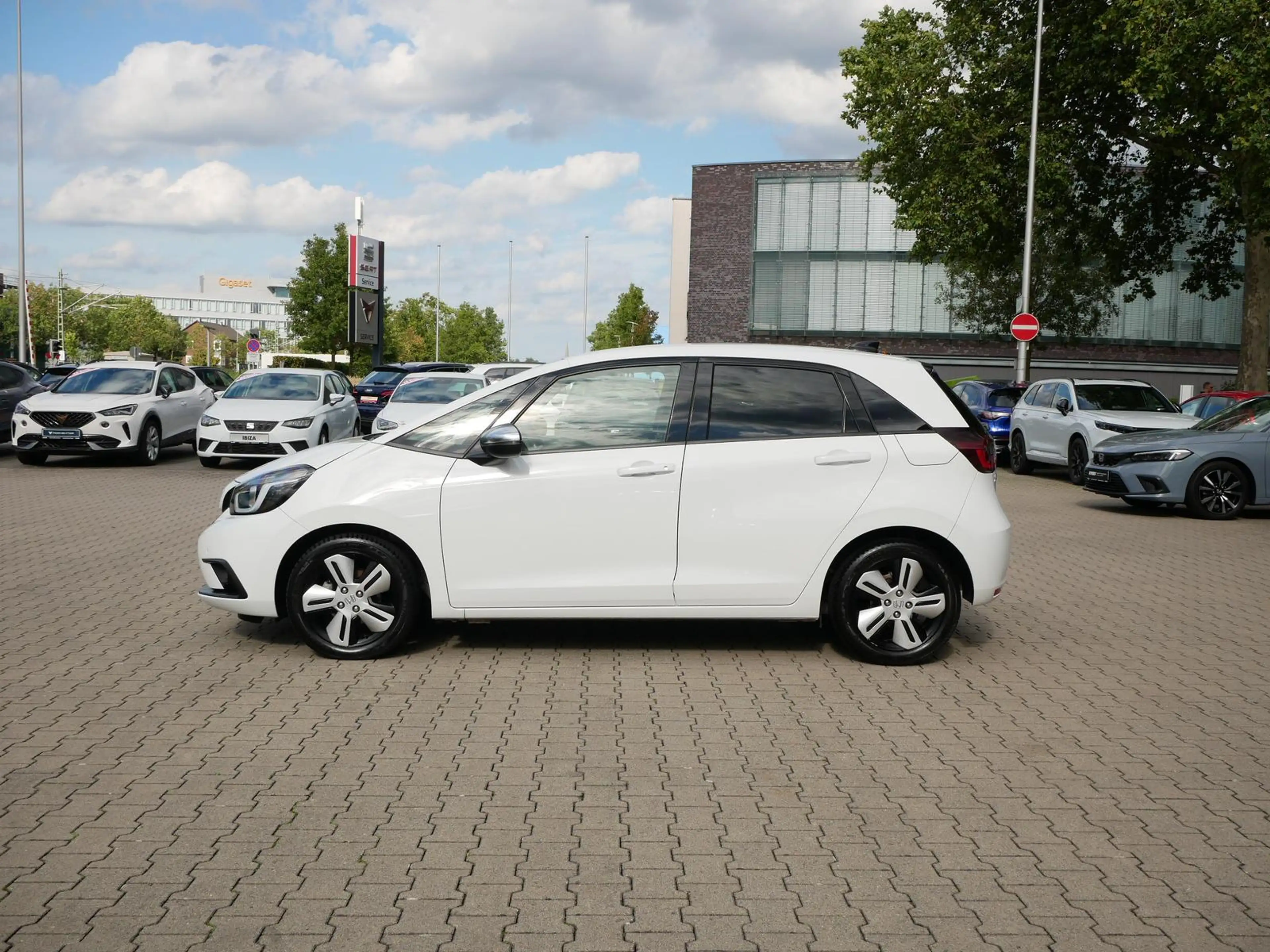 Honda Jazz Hybrid 1.5 Executive NAVI+SHZ+KAMERA+LHZ — photo 8