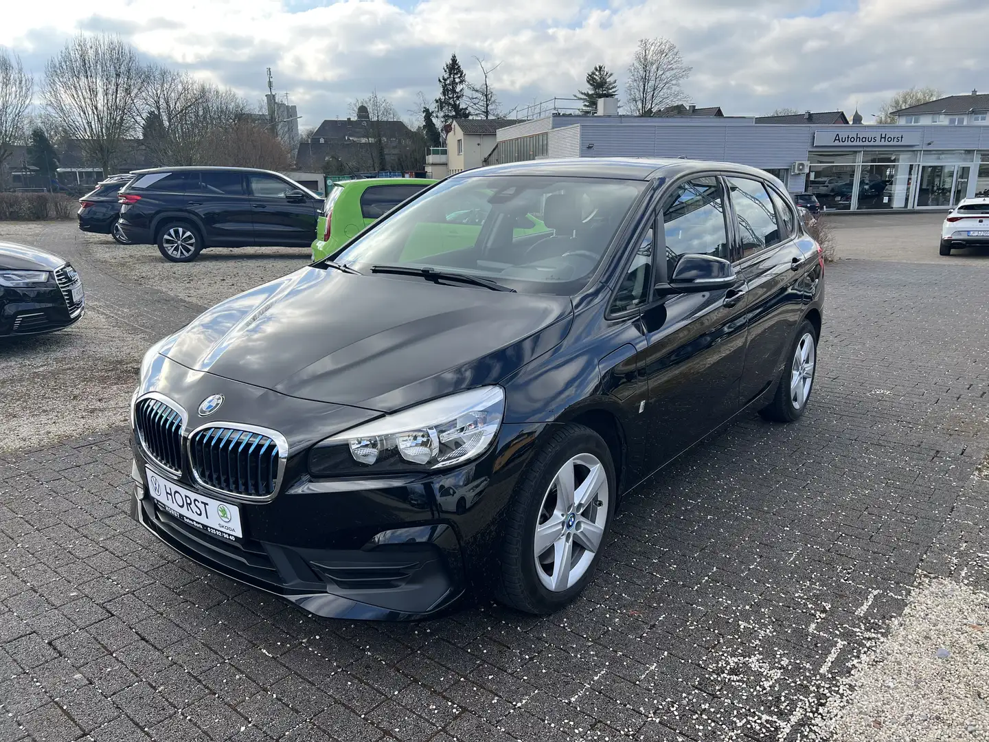 BMW 225 225 xe Advantage Navi PDC Bluetooth Negro - 1