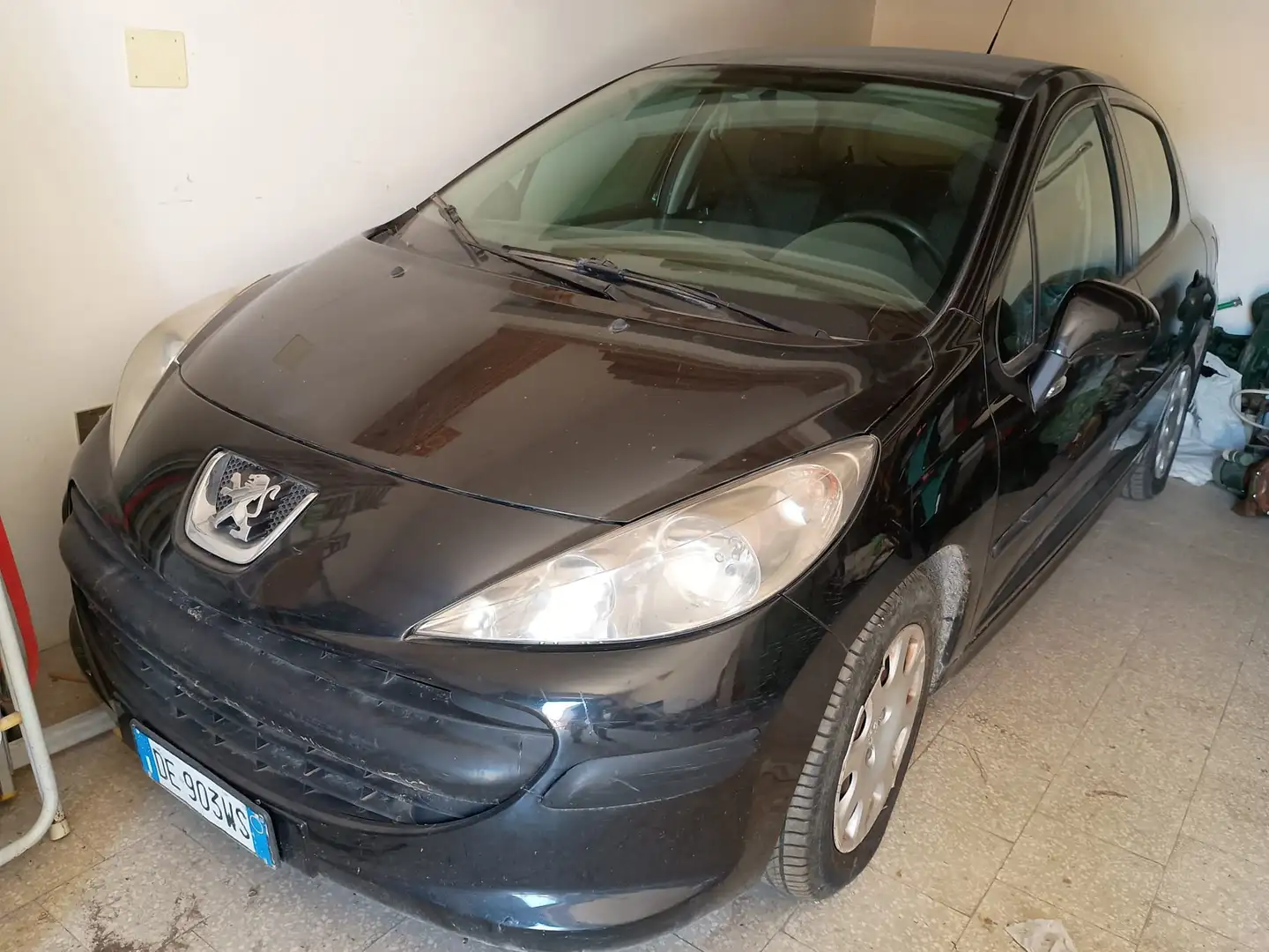 Peugeot 207 207 5p 1.4 16v X-Line Noir - 1