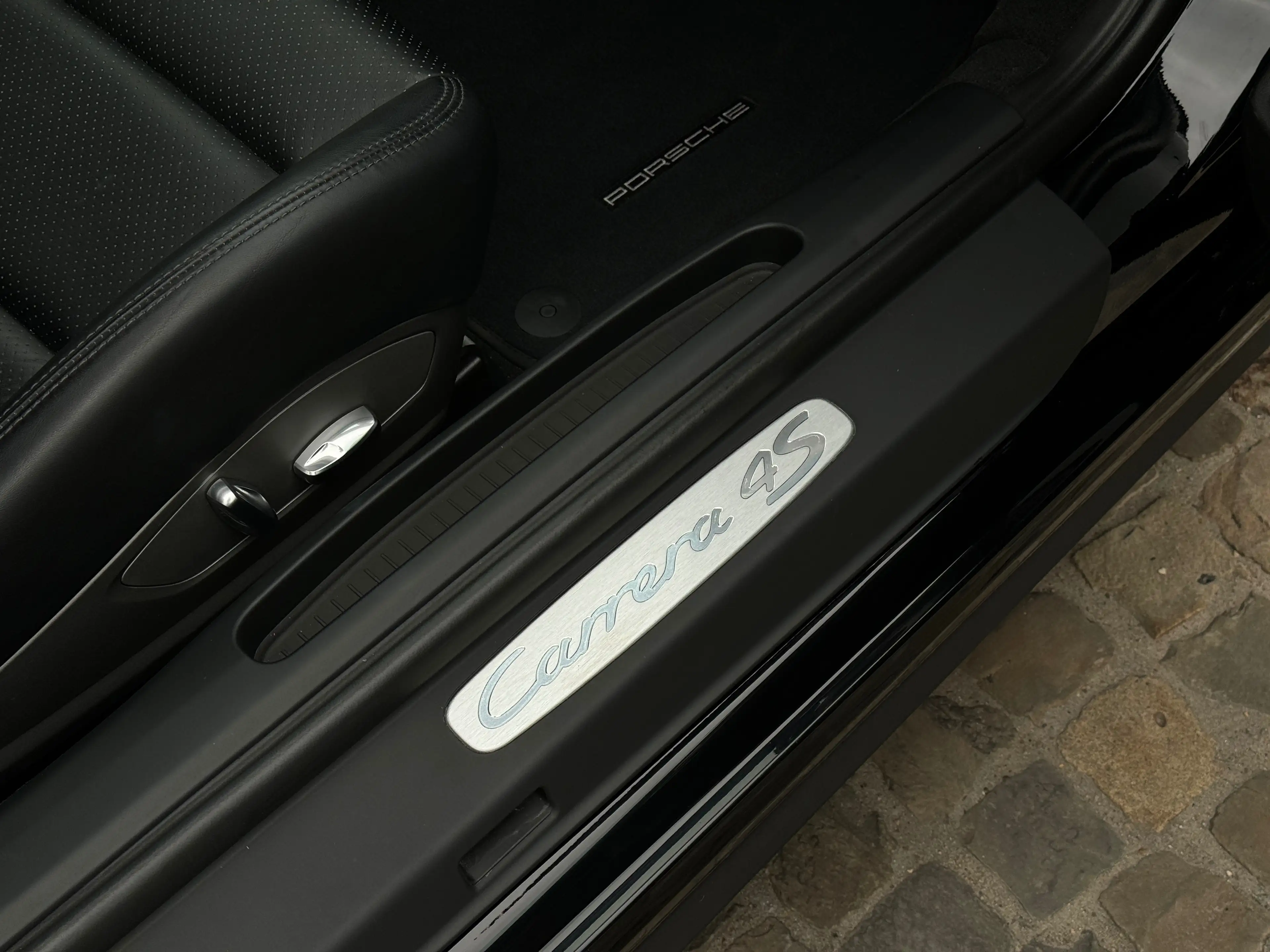 Porsche 911 - 991 Carrera 4S 3.8i Coupé PDK — photo 15