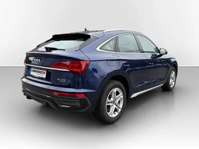 Audi Q5 view 7