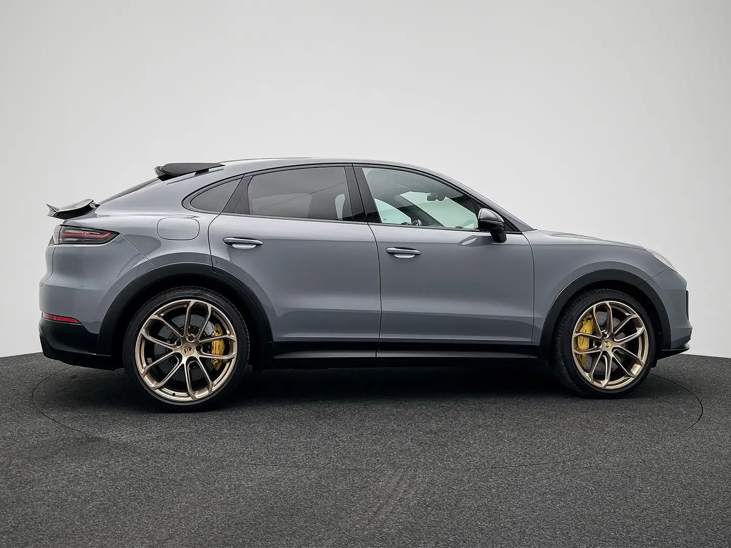 Porsche Cayenne Coupe Turbo GT 4.0i AWD 640HP Bleu - 2