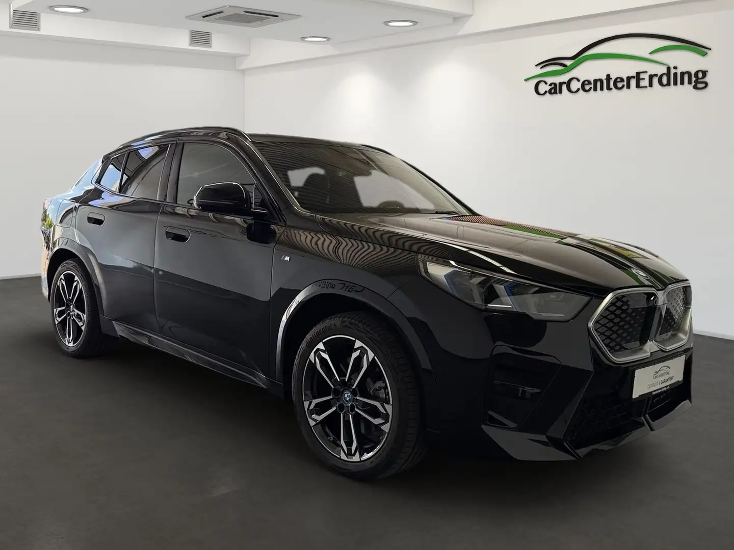 BMW iX2 30xDrive*M Sport*A.LED*ACC*360*HUD*iconicGlow Schwarz - 2