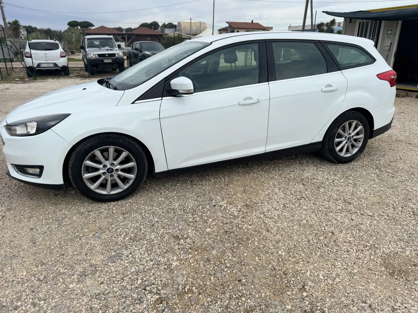 Ford Focus SW 2.0 tdci Titanium X s&s 150cv powershift my17 Bianco - 2