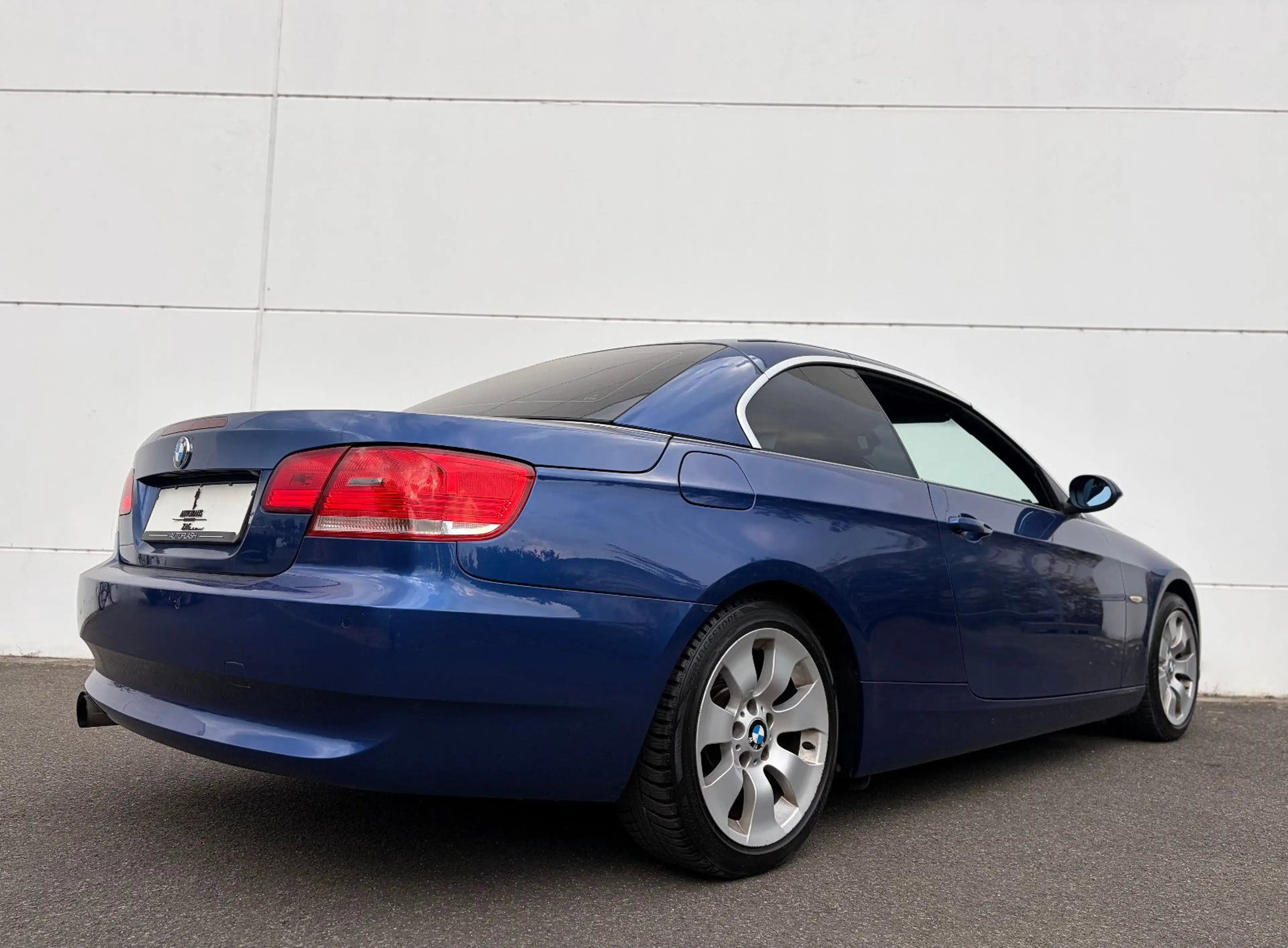 BMW 325 i Cabrio*SPORT**Bi-XENON*LEDER*NAVI*PDC* — photo 8