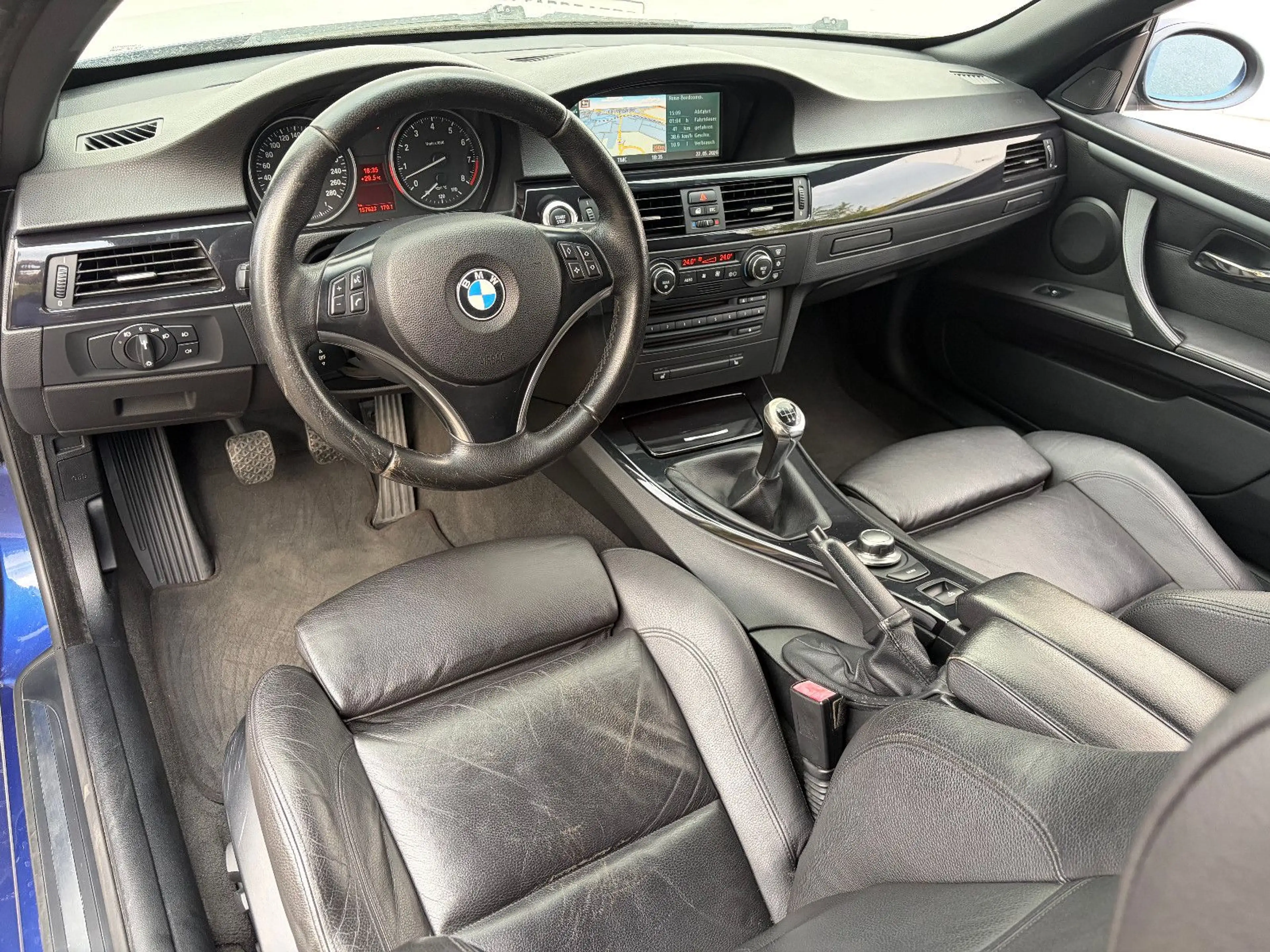 BMW 325 i Cabrio*SPORT**Bi-XENON*LEDER*NAVI*PDC* — photo 15