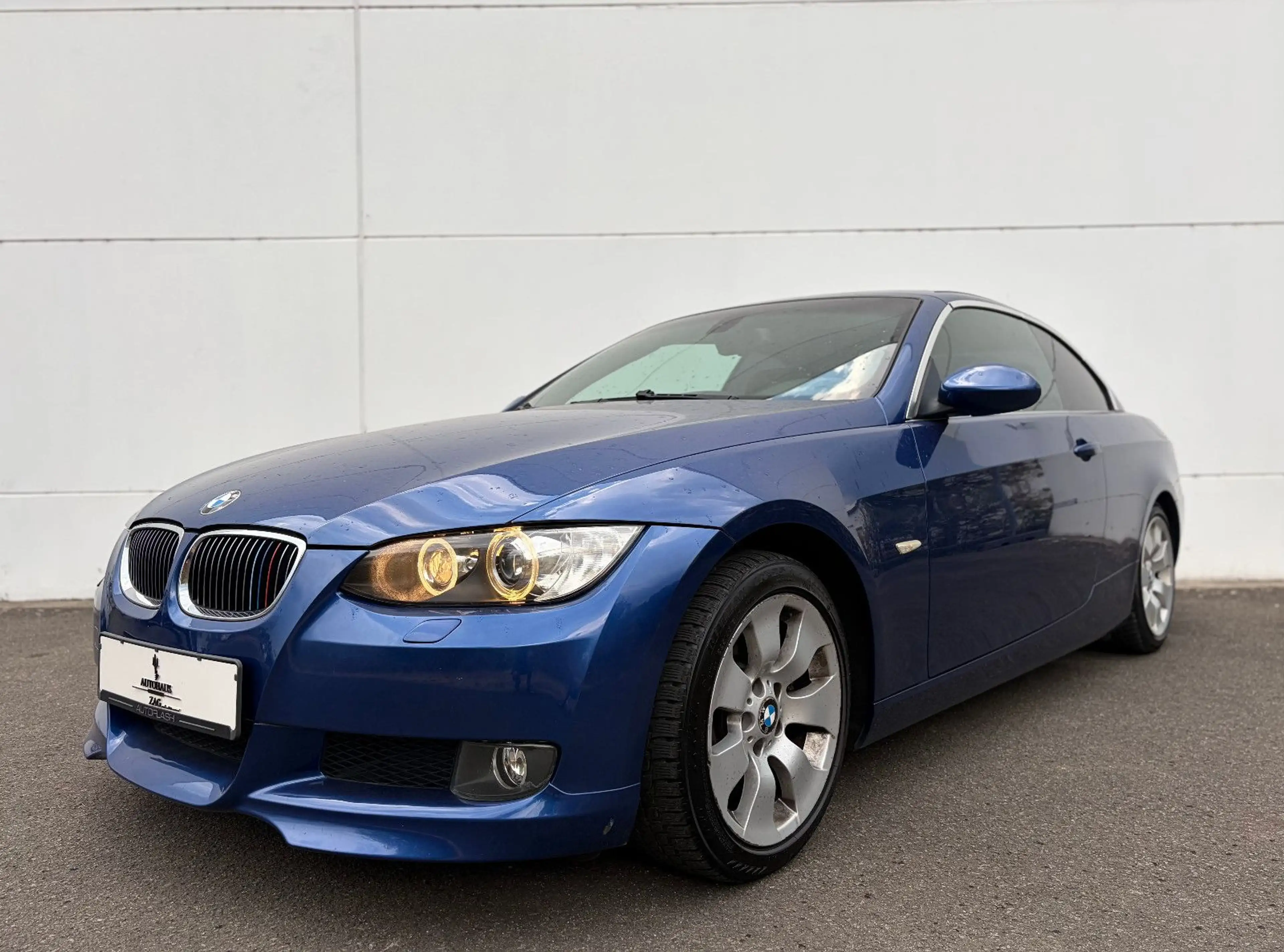 BMW 325 i Cabrio*SPORT**Bi-XENON*LEDER*NAVI*PDC* — photo 3