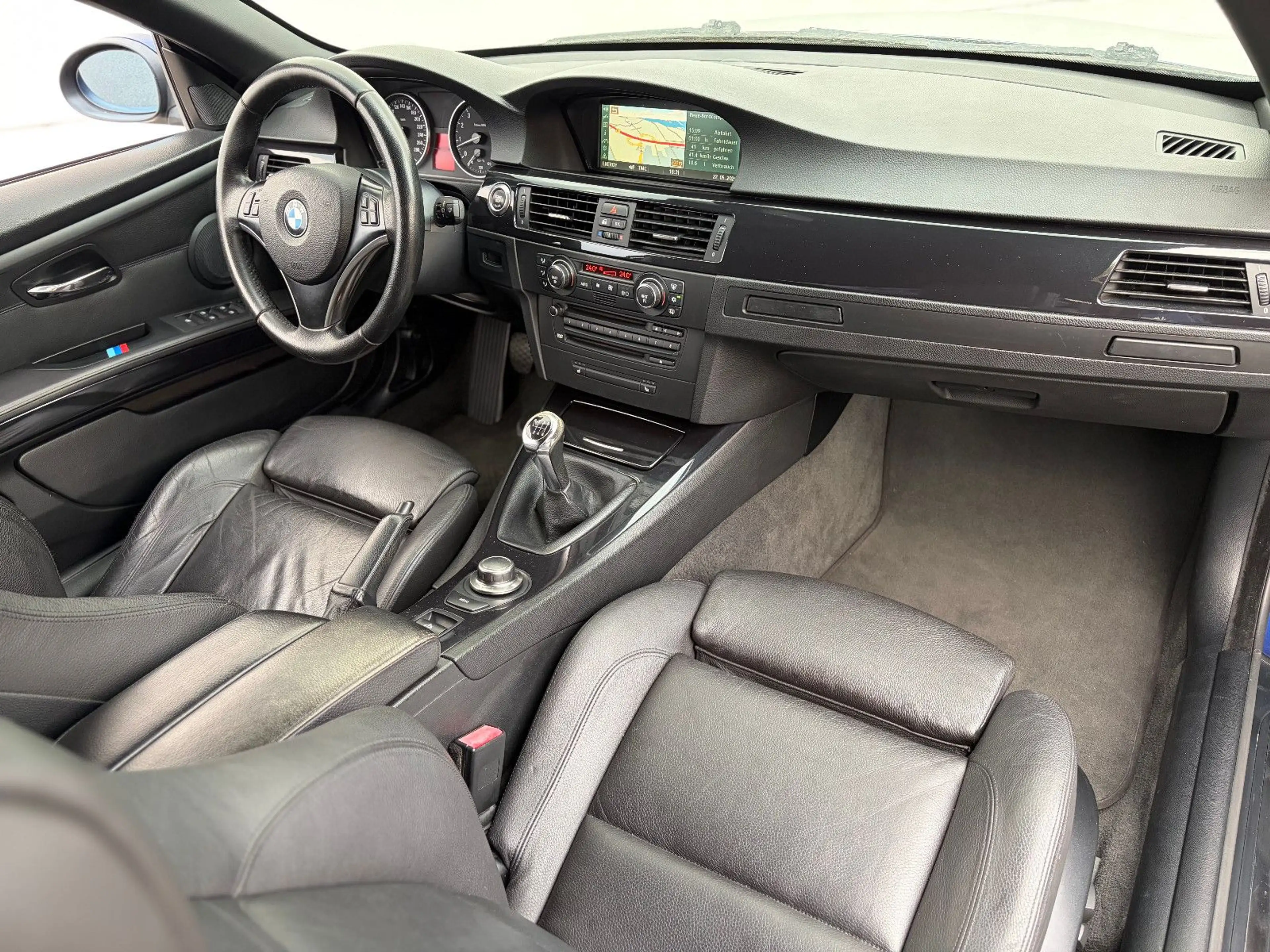 BMW 325 i Cabrio*SPORT**Bi-XENON*LEDER*NAVI*PDC* — photo 11