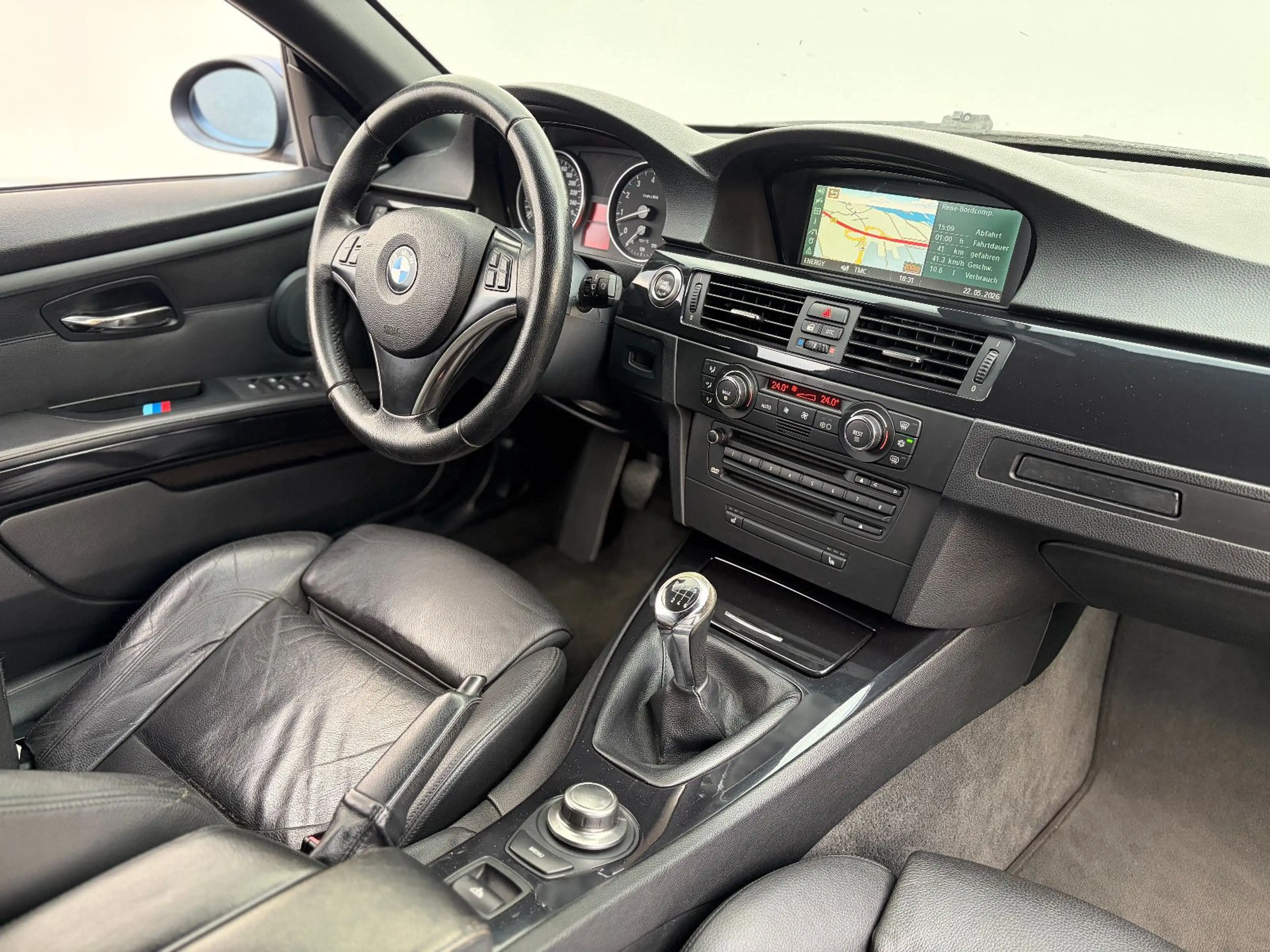 BMW 325 i Cabrio*SPORT**Bi-XENON*LEDER*NAVI*PDC* — photo 13