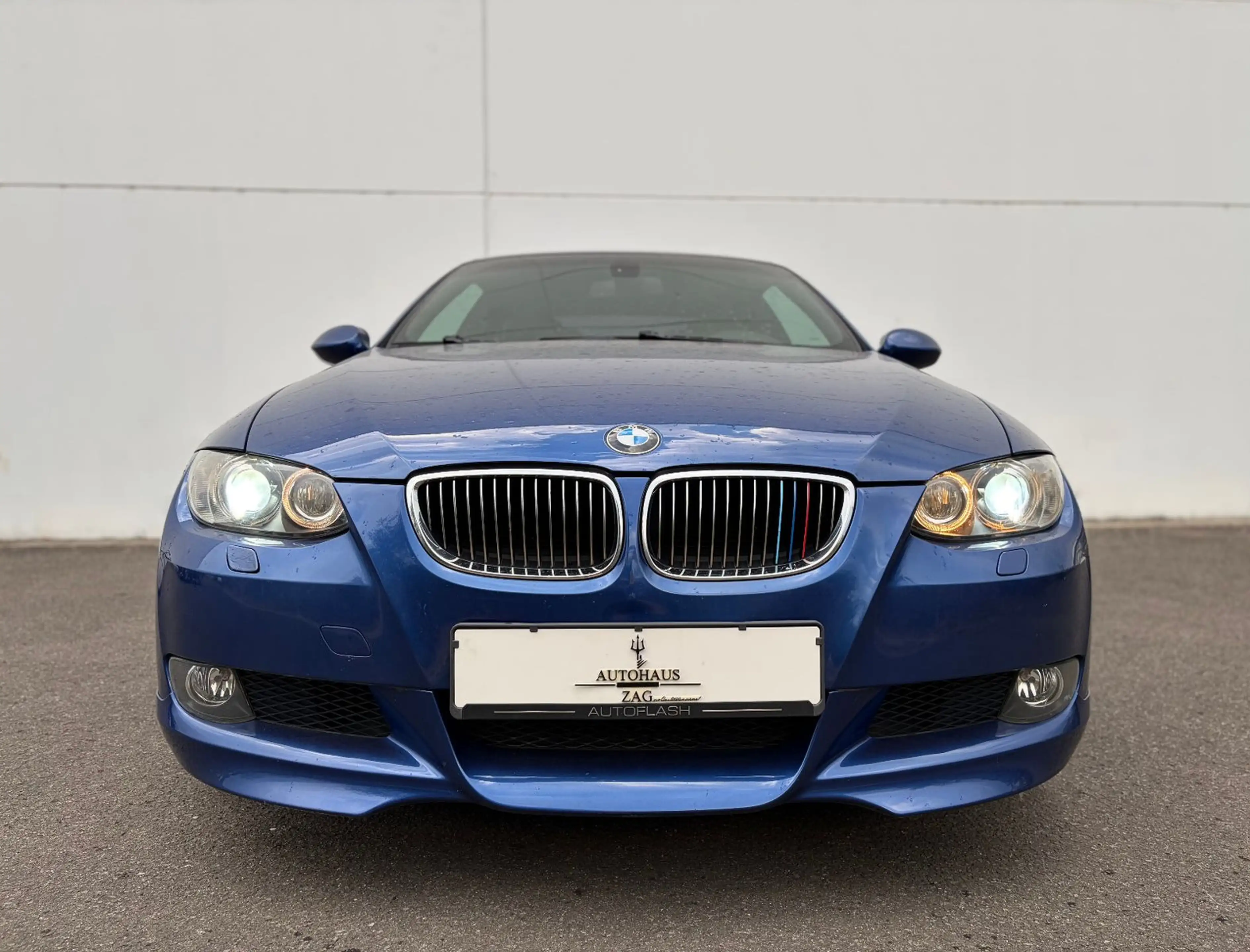 BMW 325 i Cabrio*SPORT**Bi-XENON*LEDER*NAVI*PDC* — photo 2