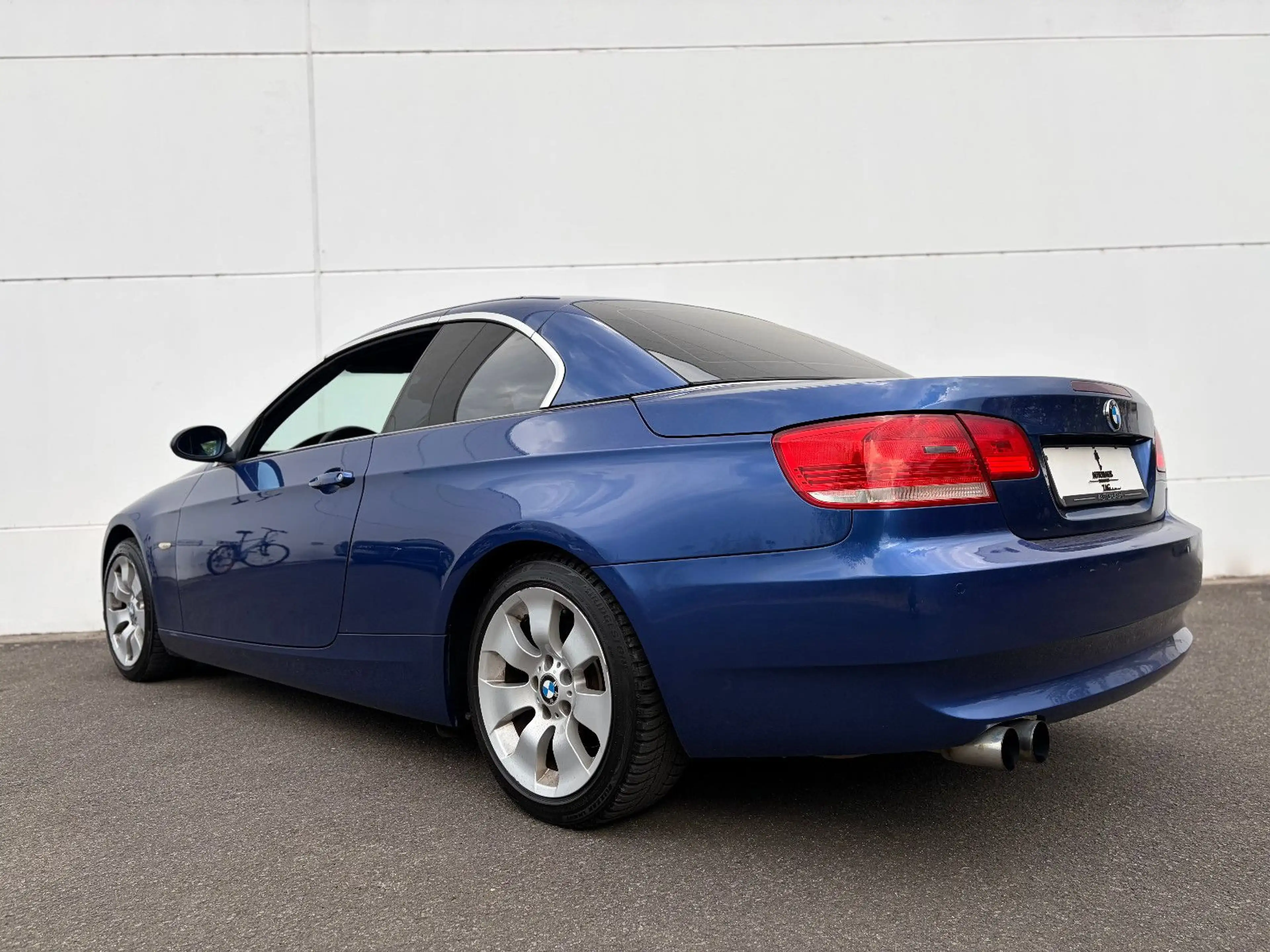 BMW 325 i Cabrio*SPORT**Bi-XENON*LEDER*NAVI*PDC* — photo 5