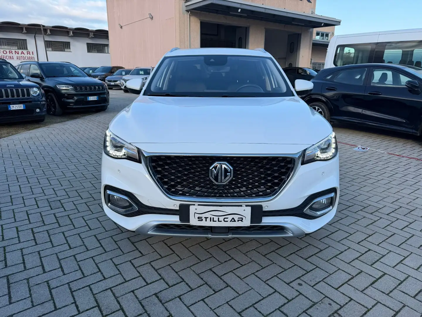 MG HS HS I 1.5 t Luxury auto Bianco - 2