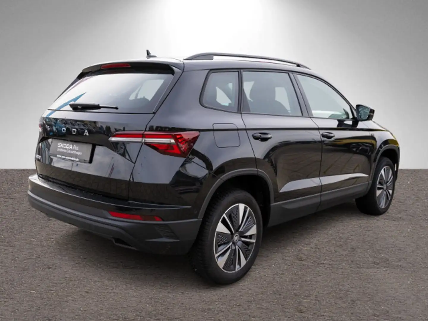 Skoda Karoq Selection 1.5TSI DSG LED Nav 360° Pano AHK Noir - 2