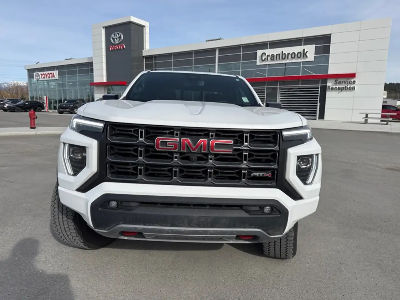 GMC Canyon снимка GMC Canyon