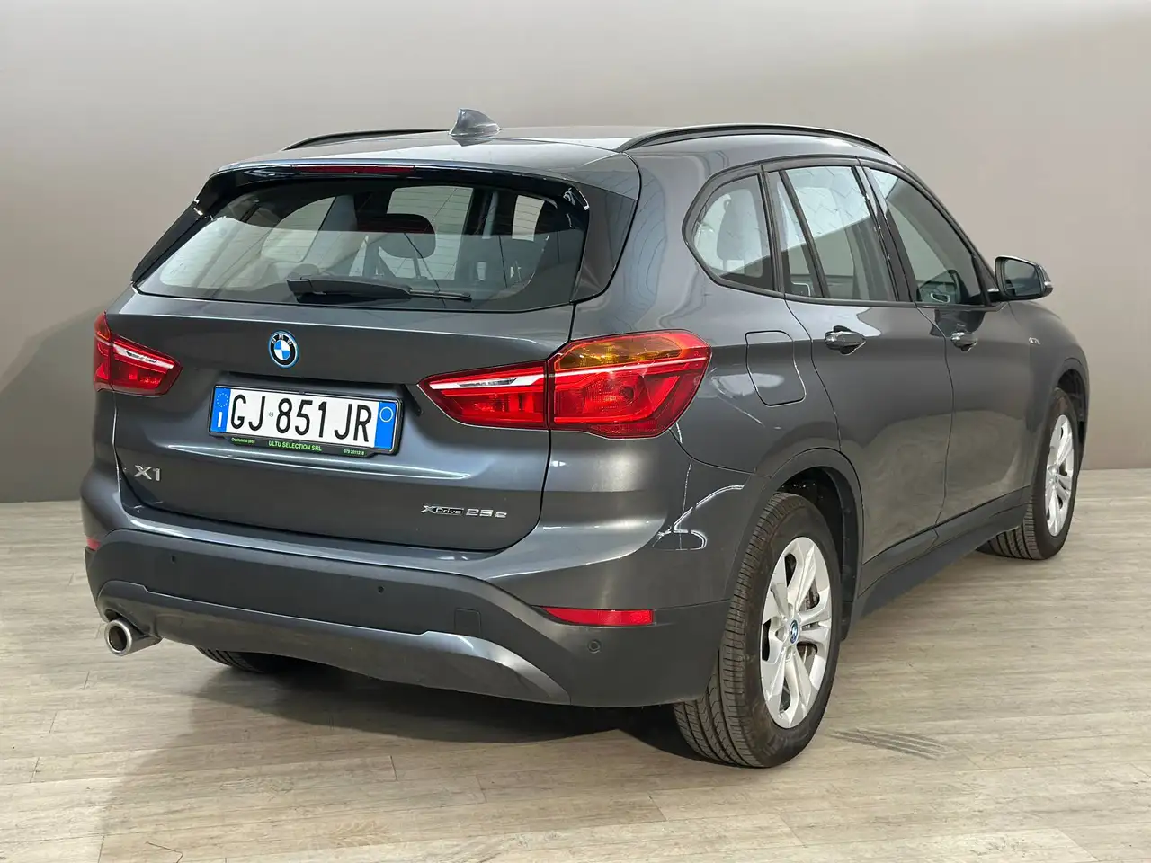 2022 BMW X1 xDrive 25e Business auto, photograph 4