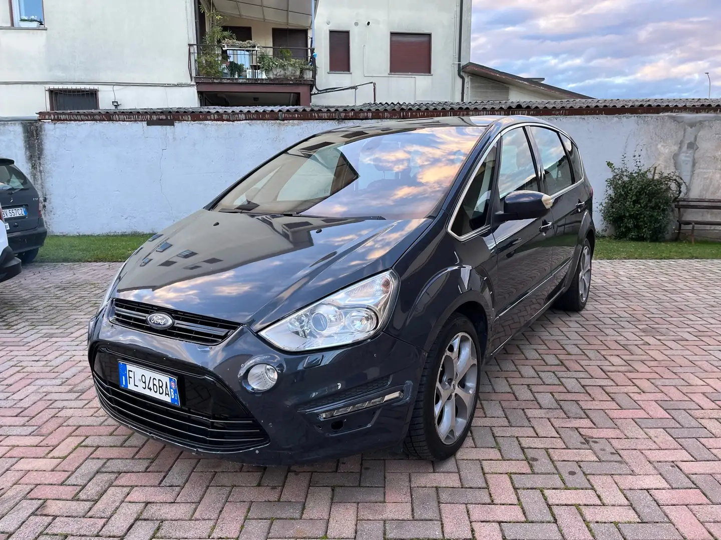 Ford S-Max 2.0 tdci Individual s/xeno,t.panor. 163cv Blu/Azzurro - 1
