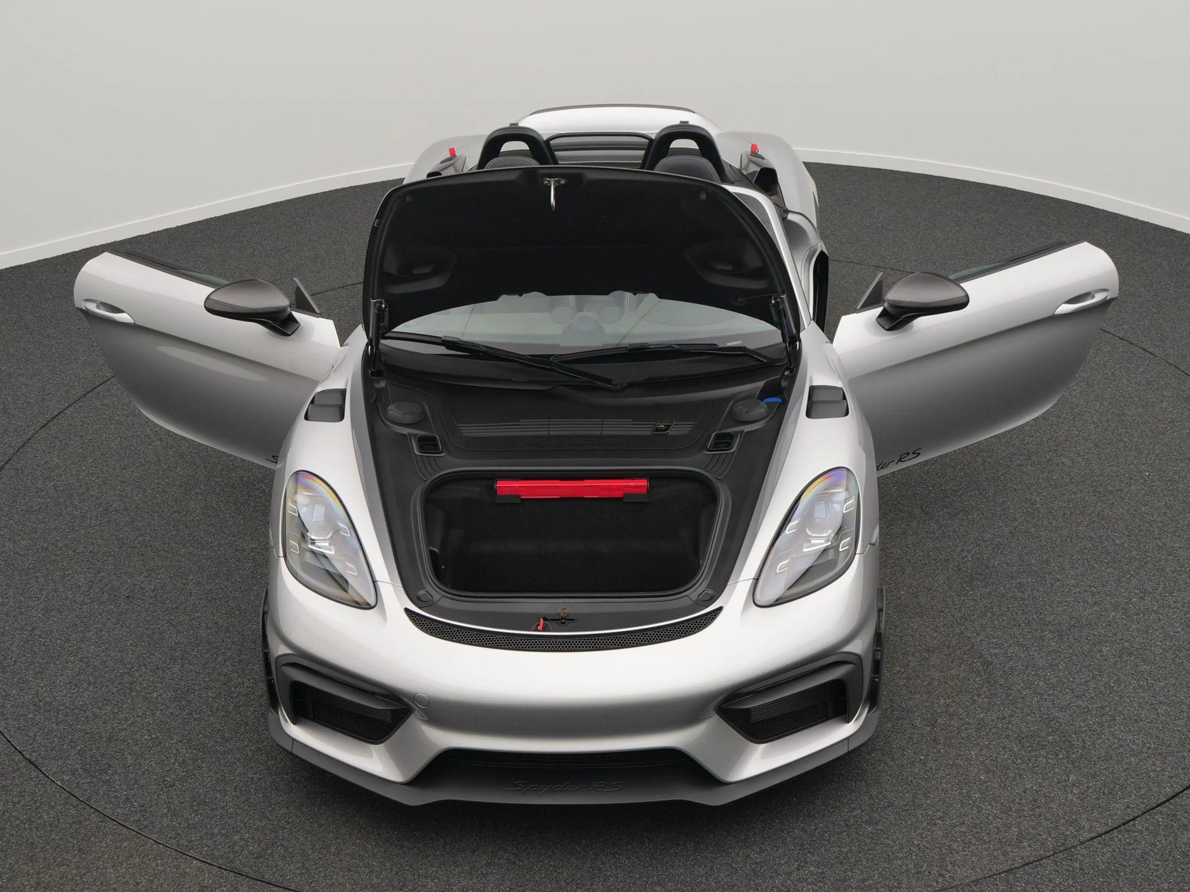 Porsche 718 Spyder RS — photo 11