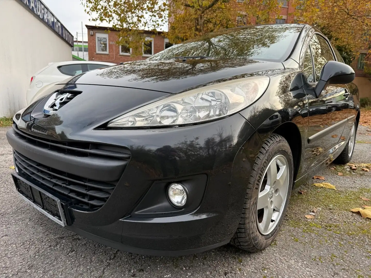 Peugeot 207 Urban Move Schwarz - 2