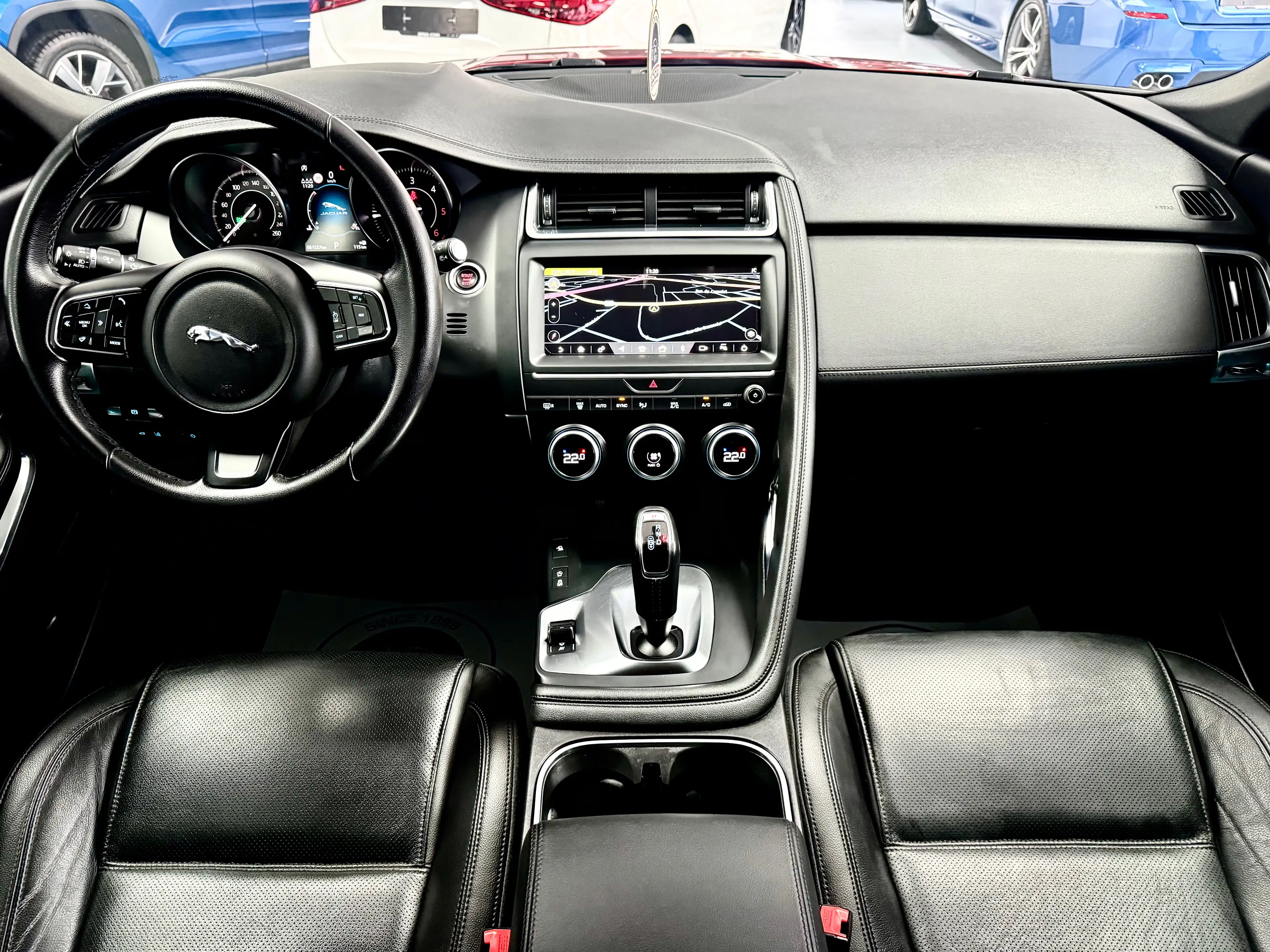 Jaguar E-Pace D150 - 2.0 D 150cv AWD S (4x4) — photo 10