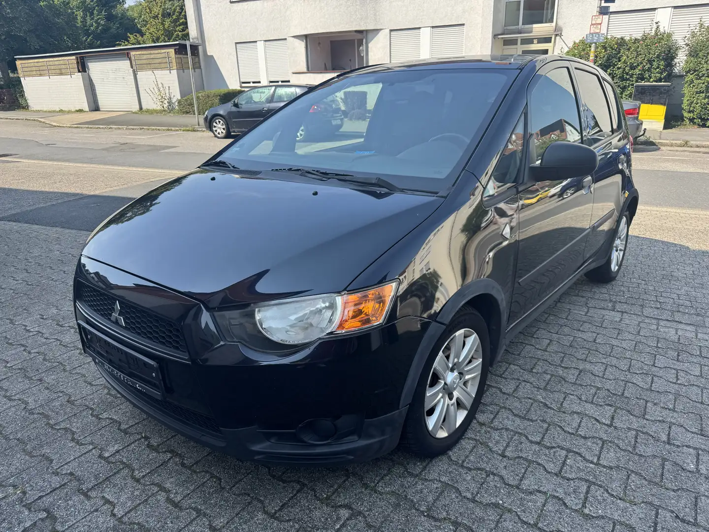 Mitsubishi Colt ClearTec EDITION Start&Stopp Klima Anhängerkup. Schwarz - 1