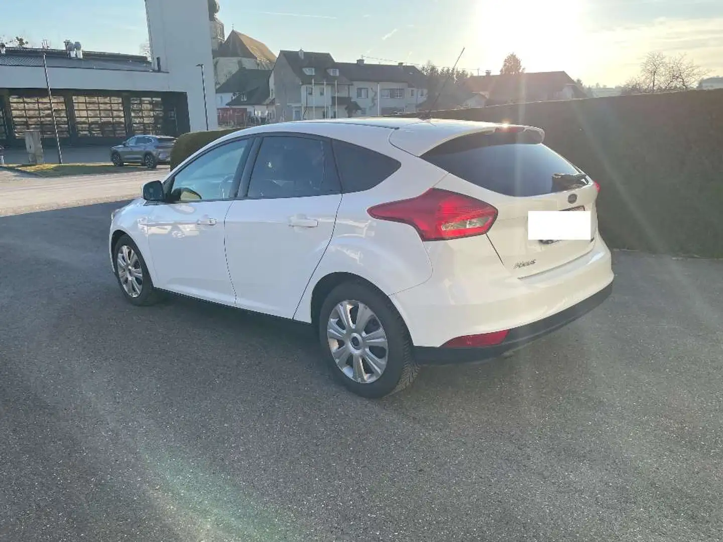 Ford Focus Focus 1,0 EcoBoost Trend Trend Weiß - 2