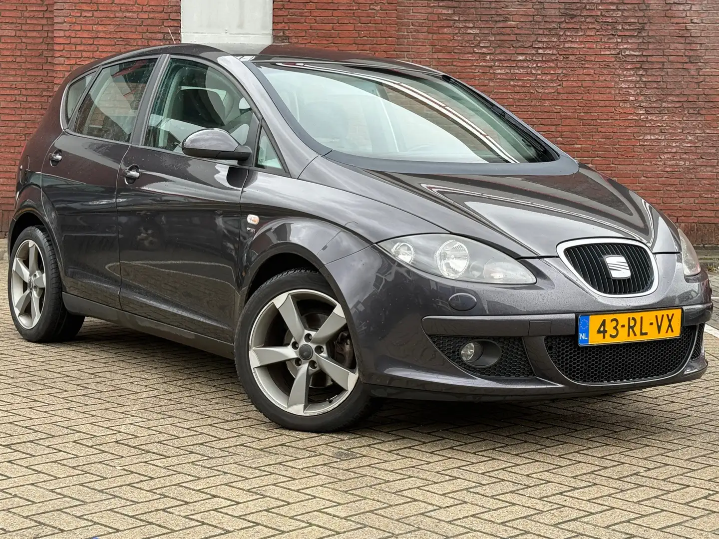 SEAT Altea 2.0 FSI Stylance|AUTOMAAT|NAVI|AIRCO|GOED-ONDERHOU Zwart - 1