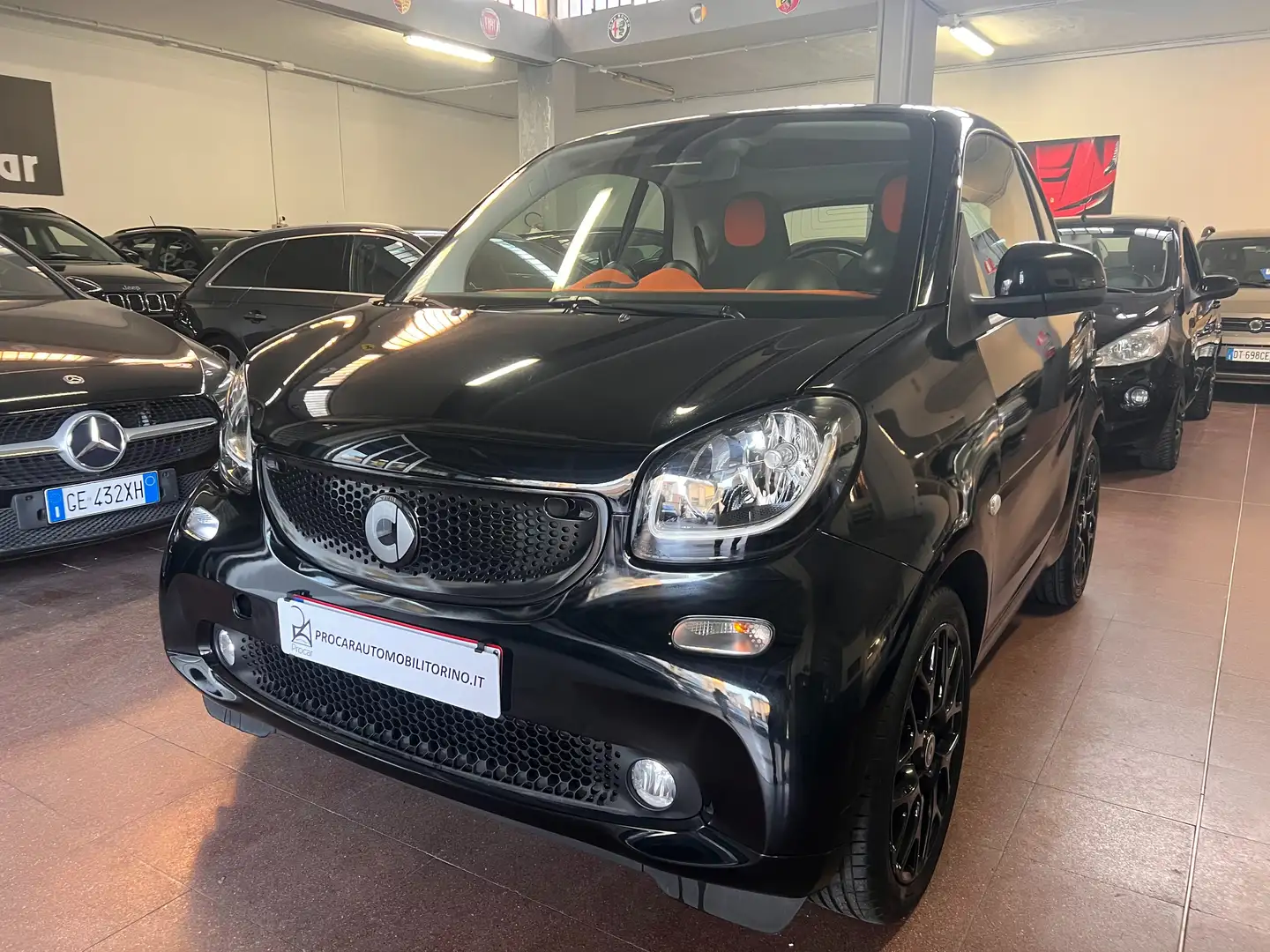 smart forTwo 90 0.9 Turbo Passion crna - 1
