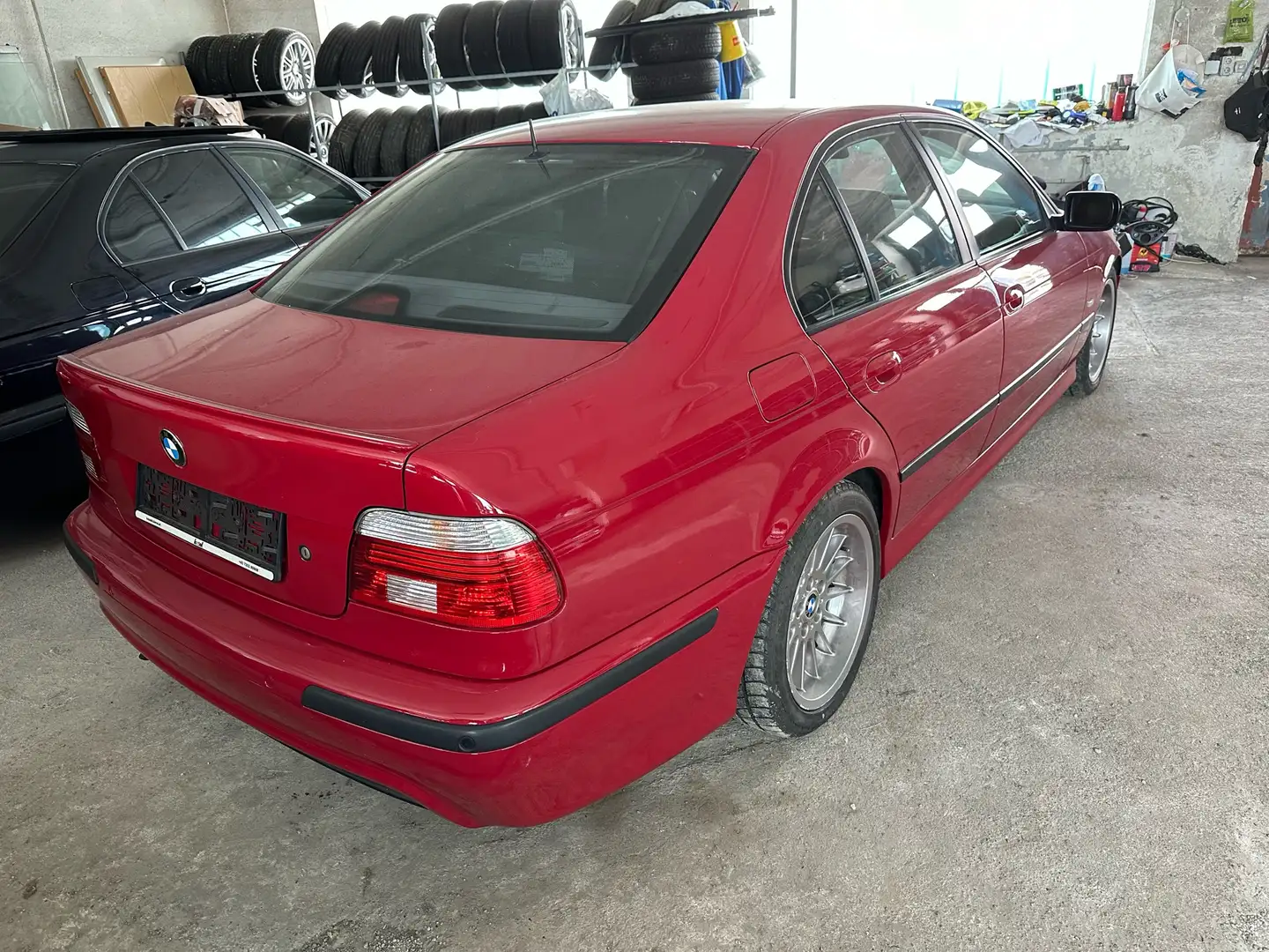 BMW 530 d M-Paket Aut. 193PS,1.Besitz,141.000km Kırmızı - 2
