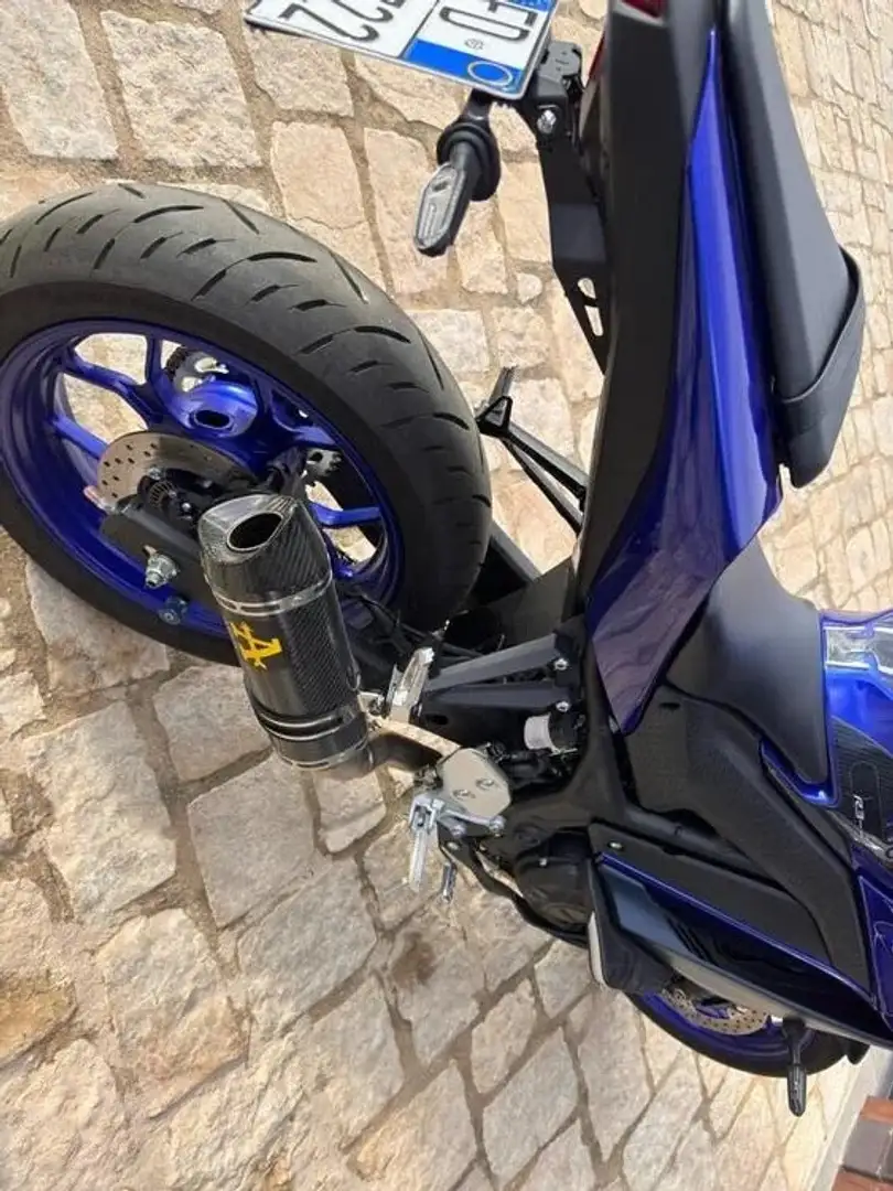 Yamaha YZF-R3 Blauw - 2