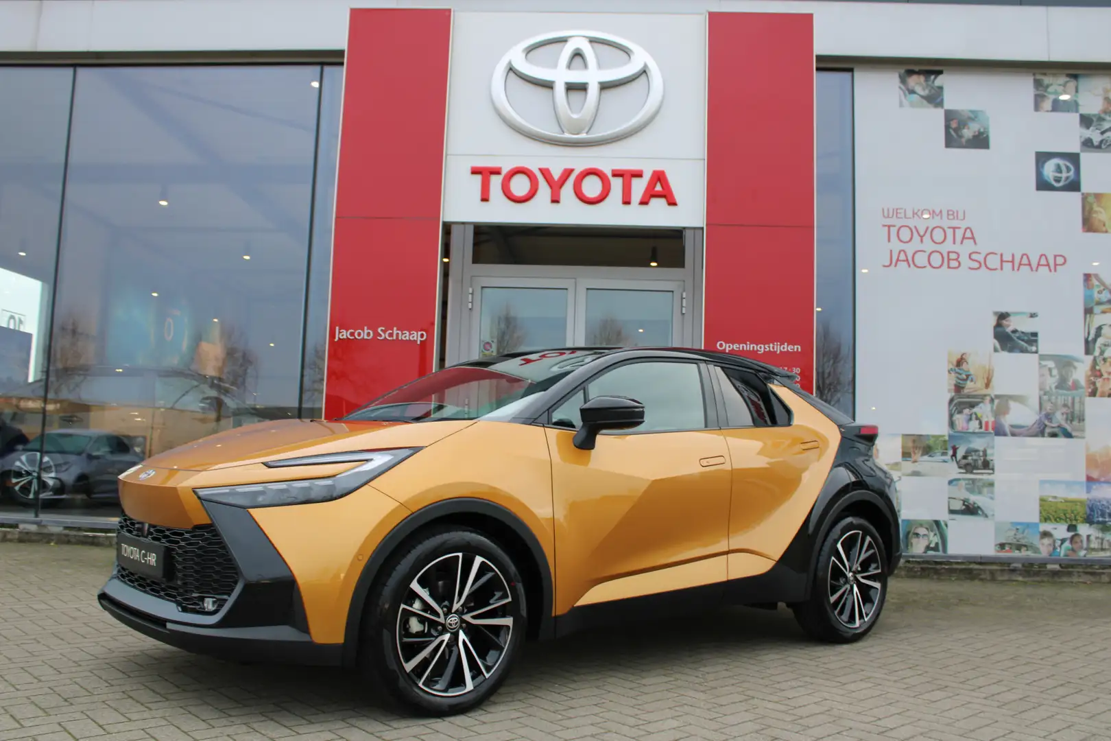 Toyota C-HR 2.0 High Power Hybrid Première Edition Automaat 19 Or - 1